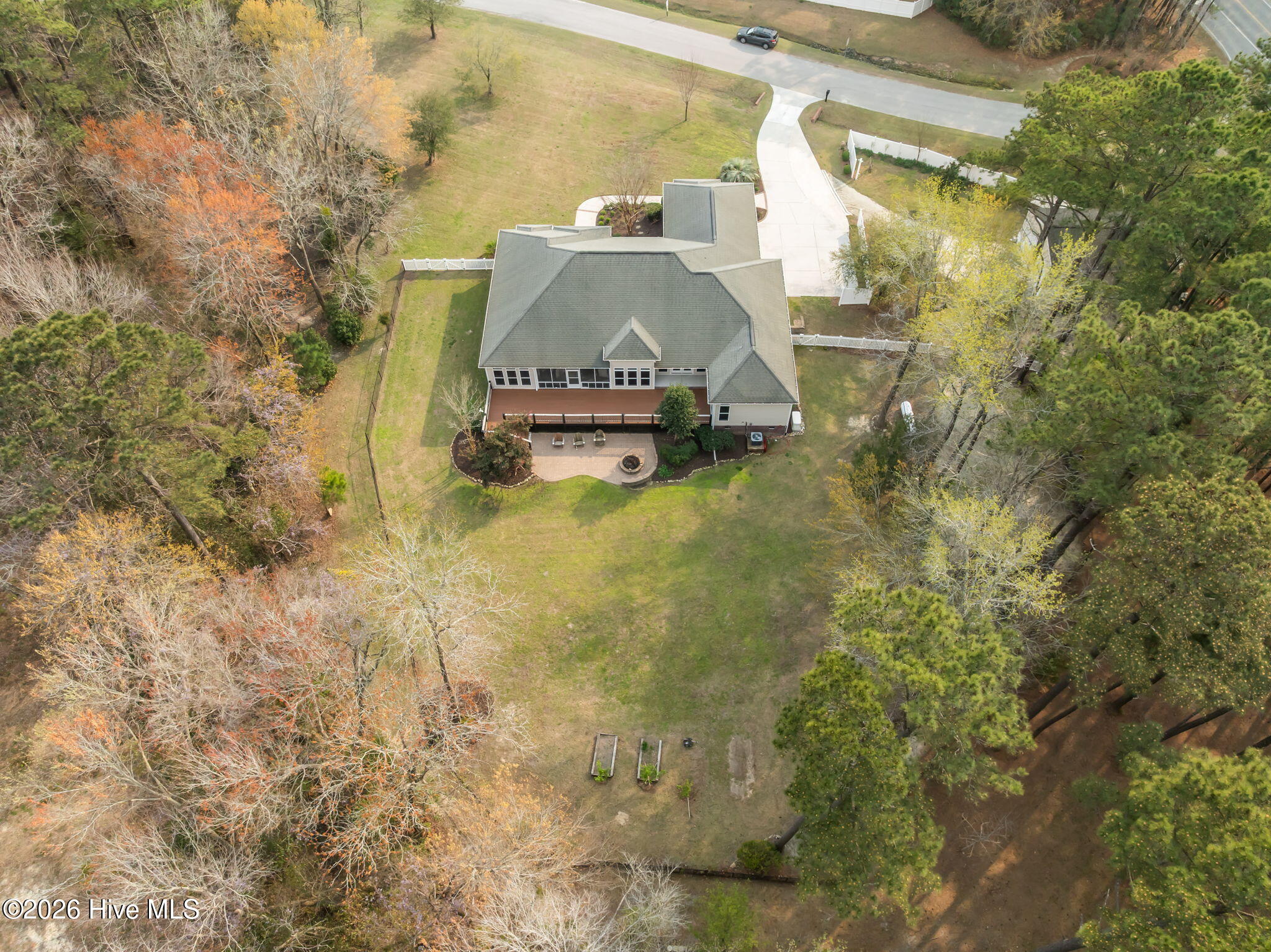 100562533 | Photo 63