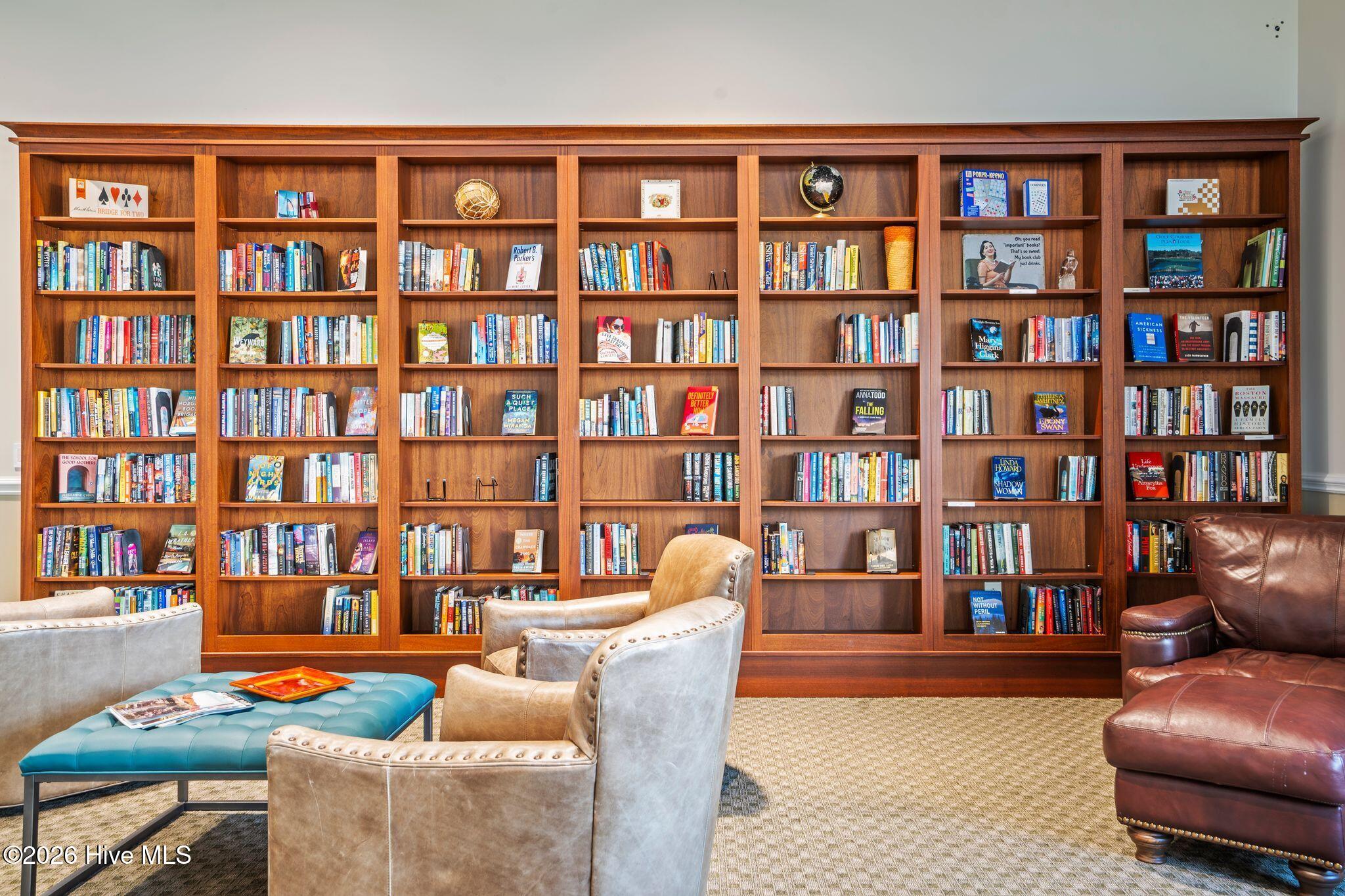 100562412 | Photo 89