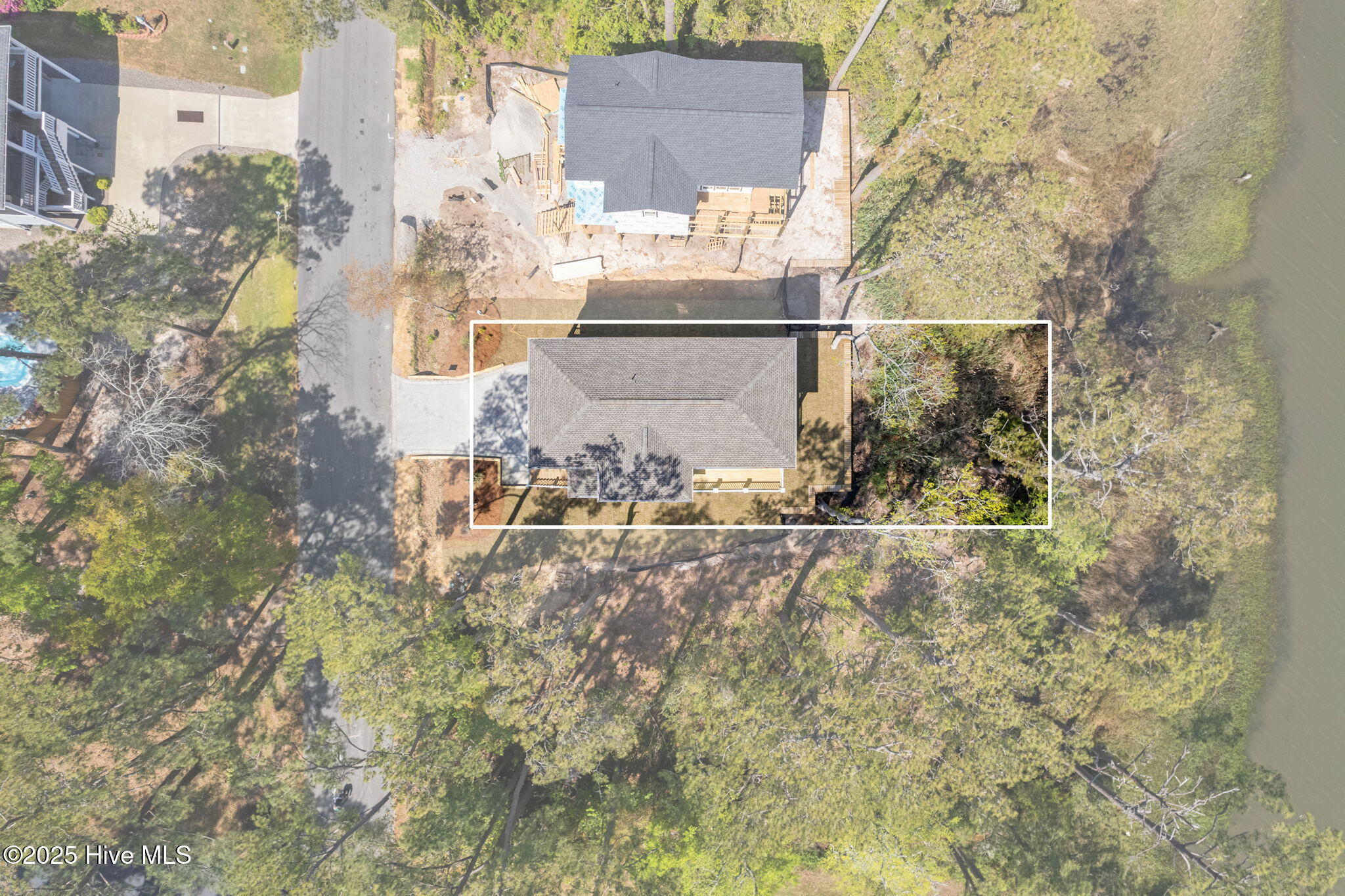 100485023 | Photo 11