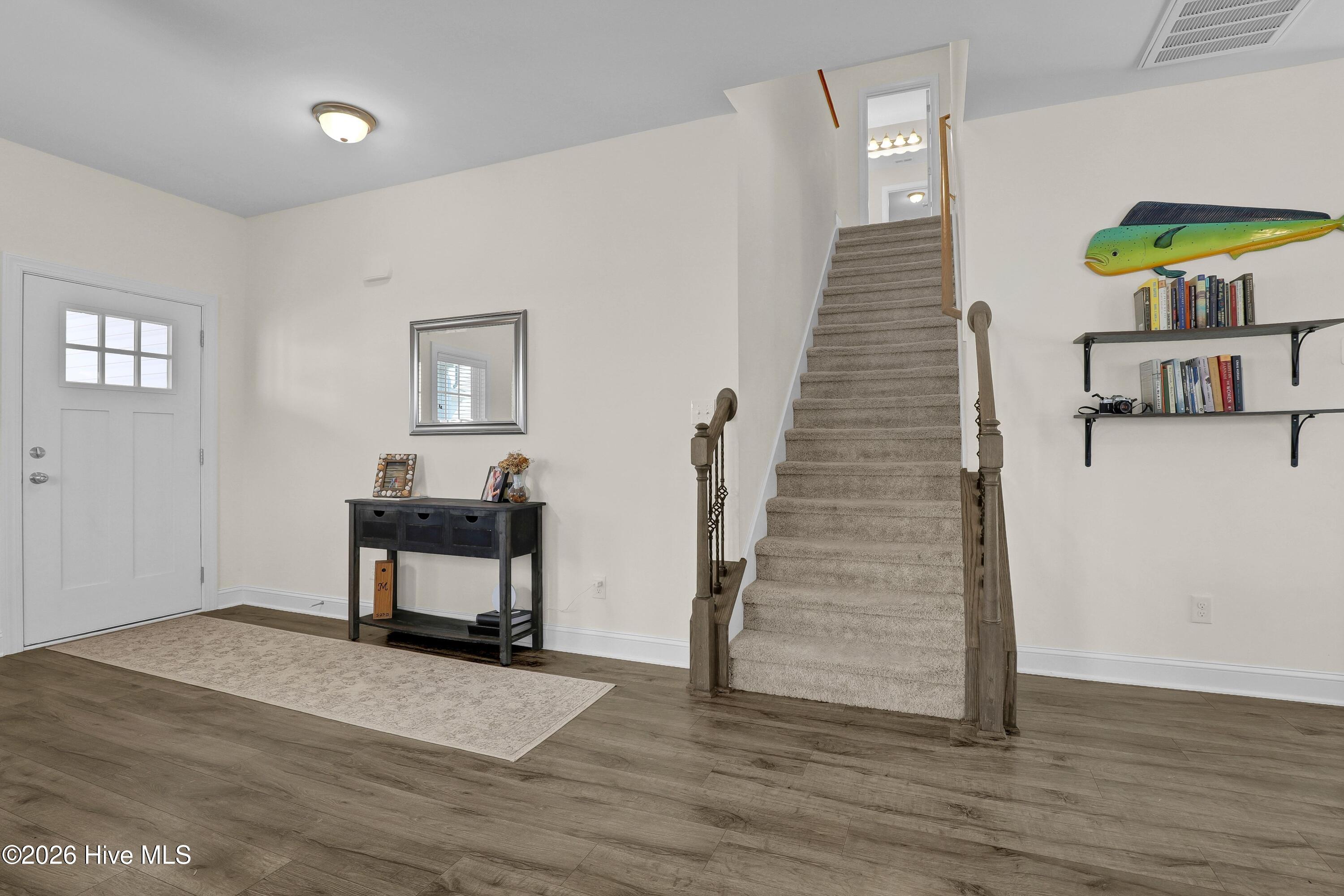 100557019 | Photo 10