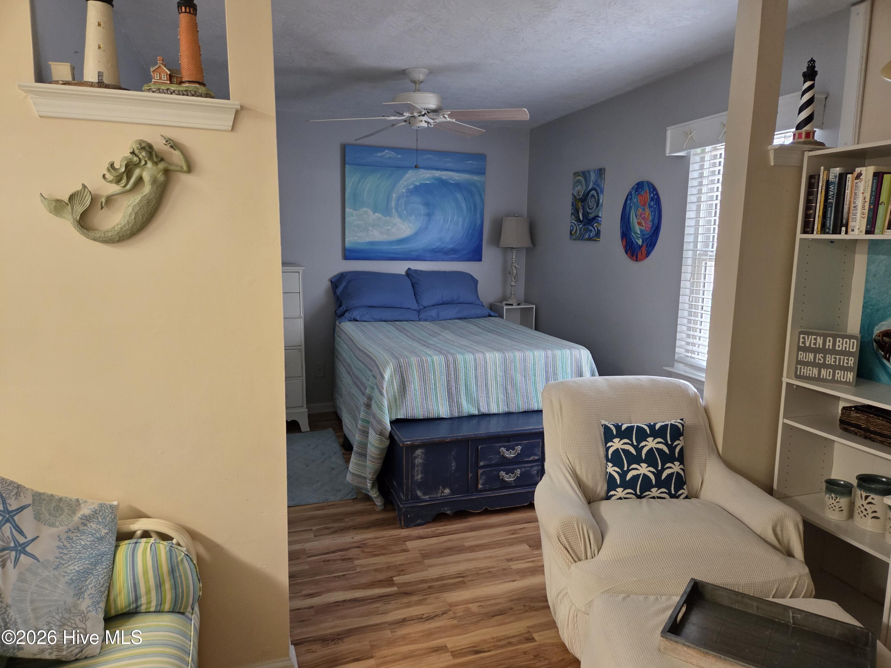 100555386 | Photo 12