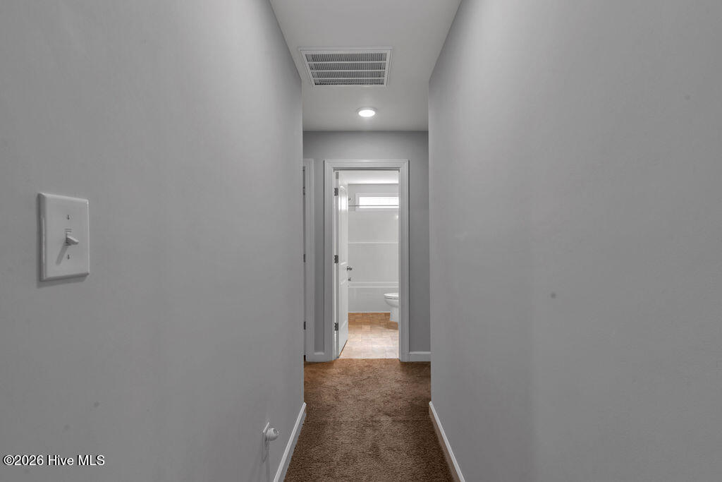 100558571 | Photo 13