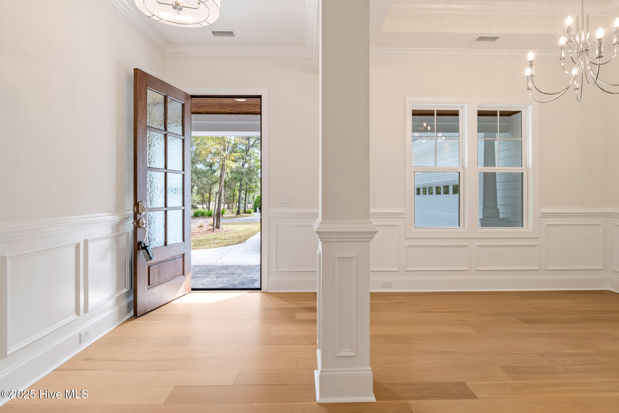 100535512 | Photo 11