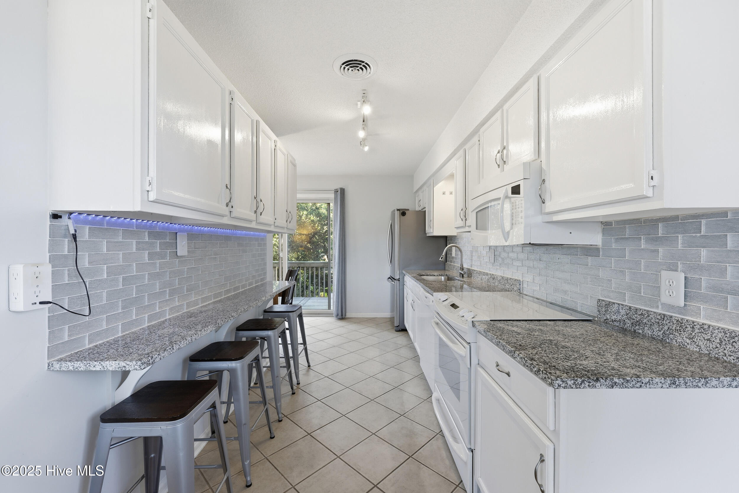 123 Georgetown Road UNIT 19, Duck, NC, 27949