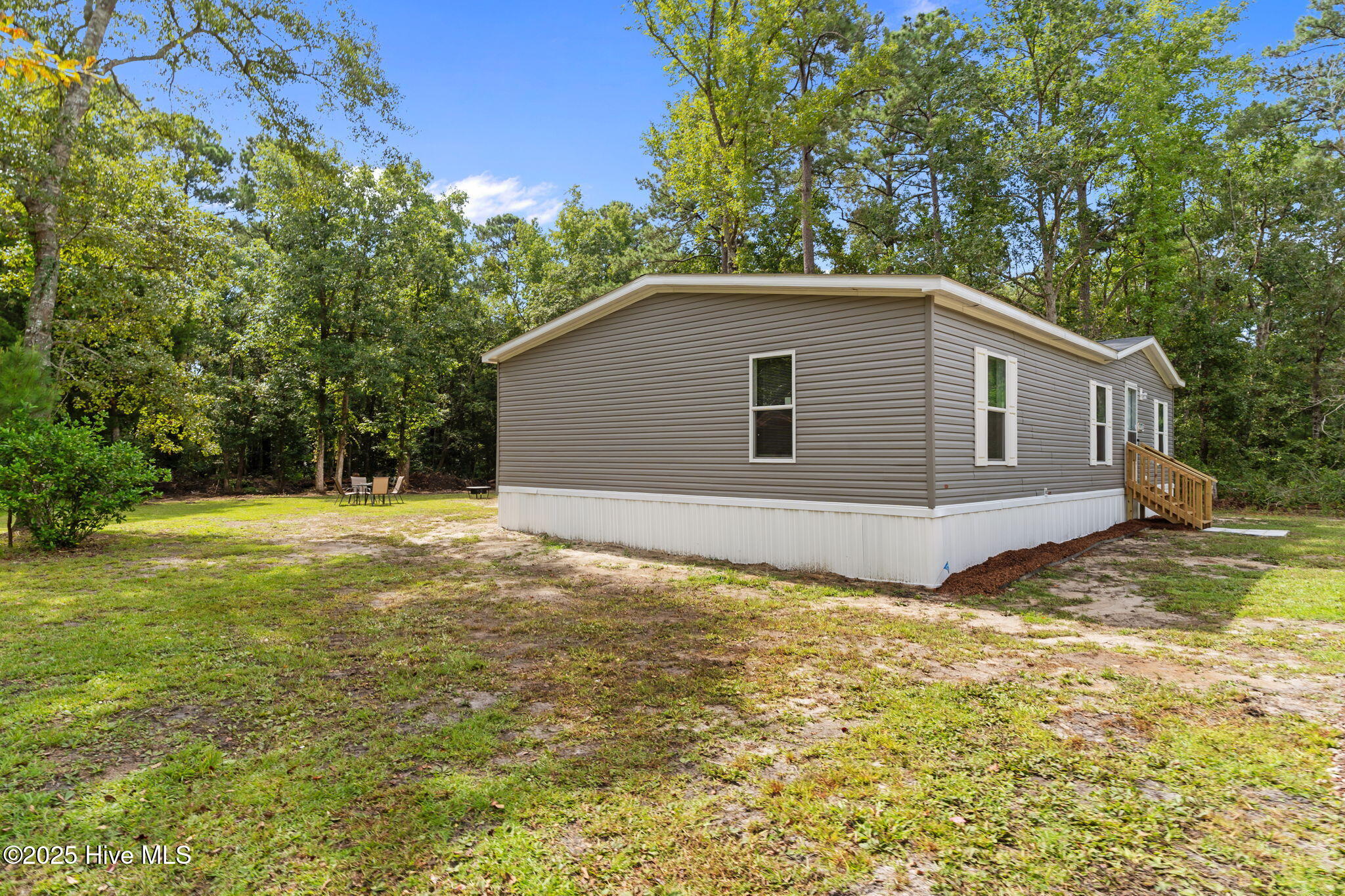 100522935 | Photo 33