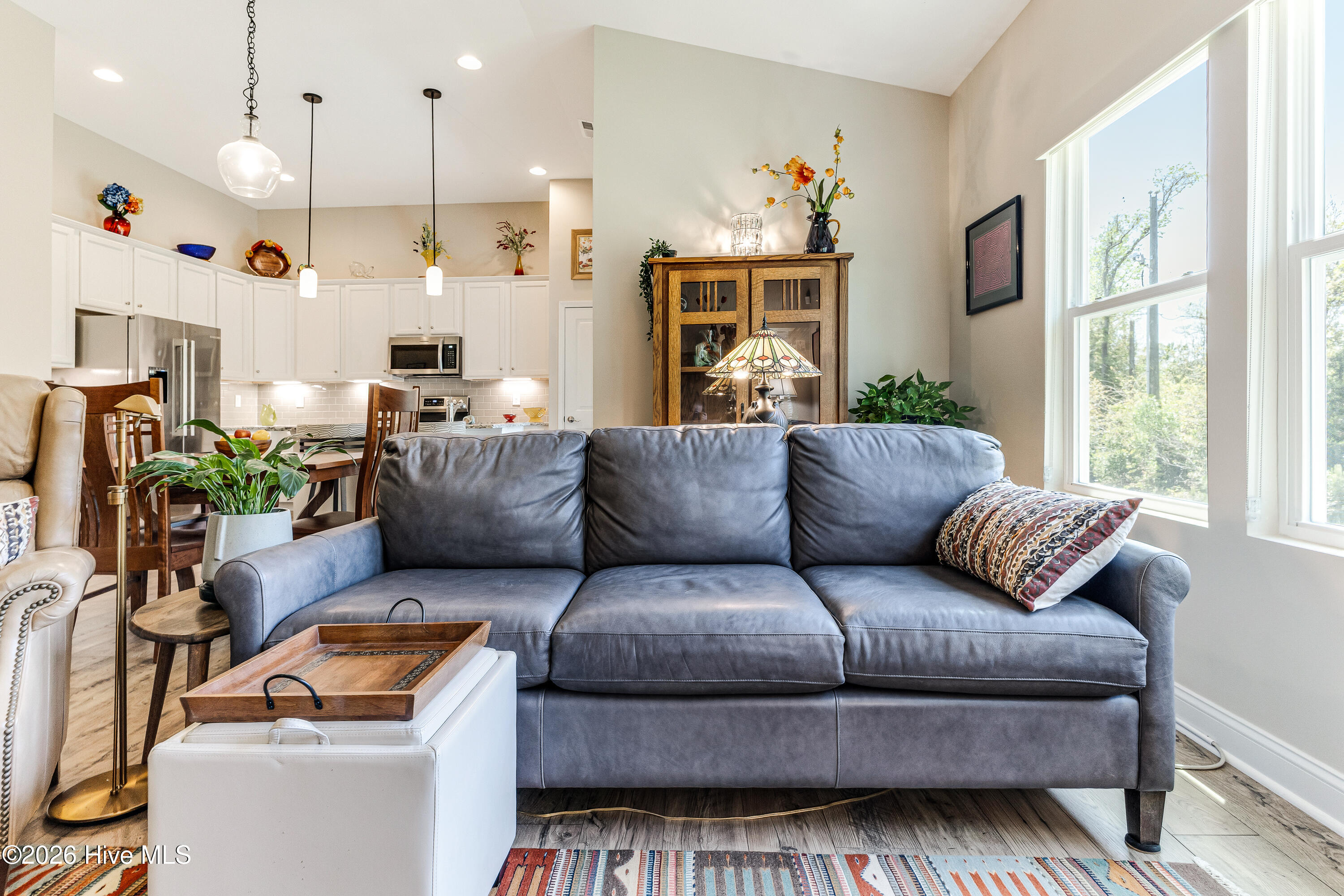 100565599 | Photo 10