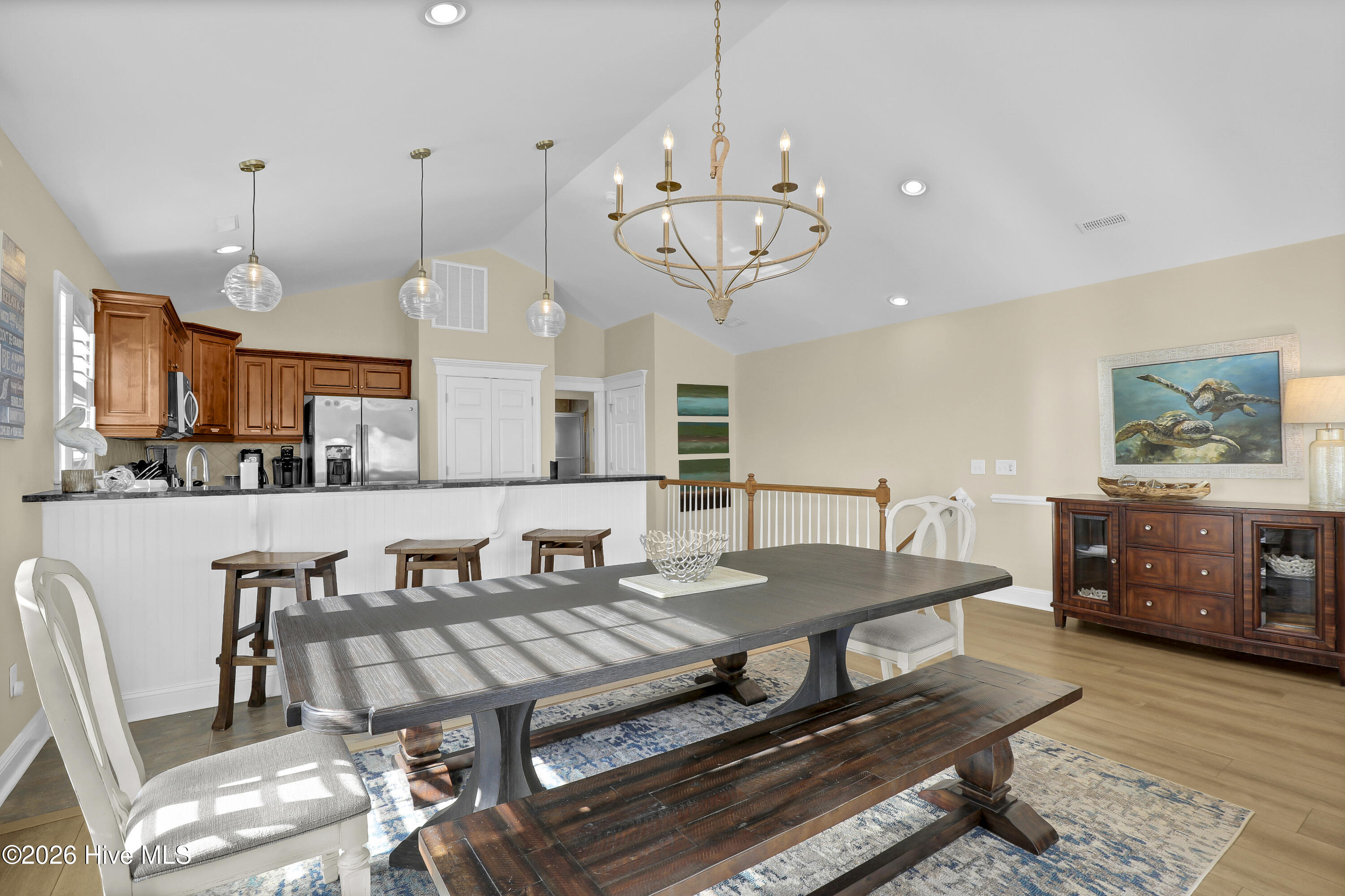 100556575 | Photo 11