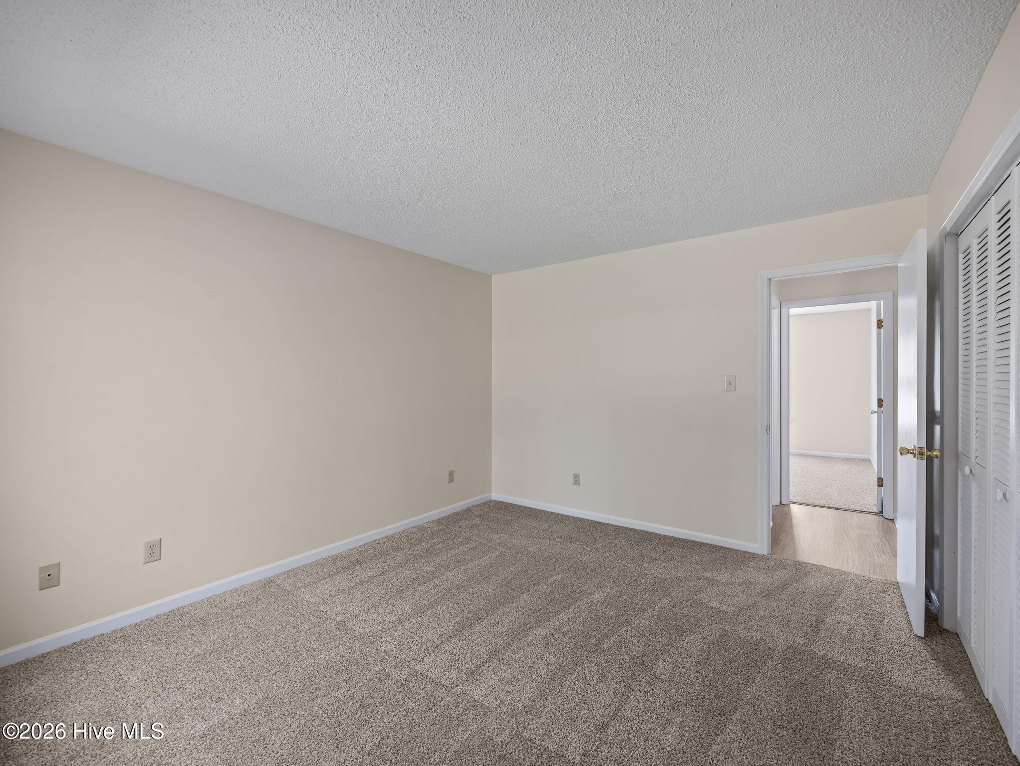 100563578 | Photo 26