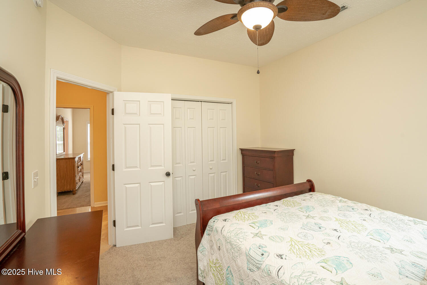 100530815 | Photo 21