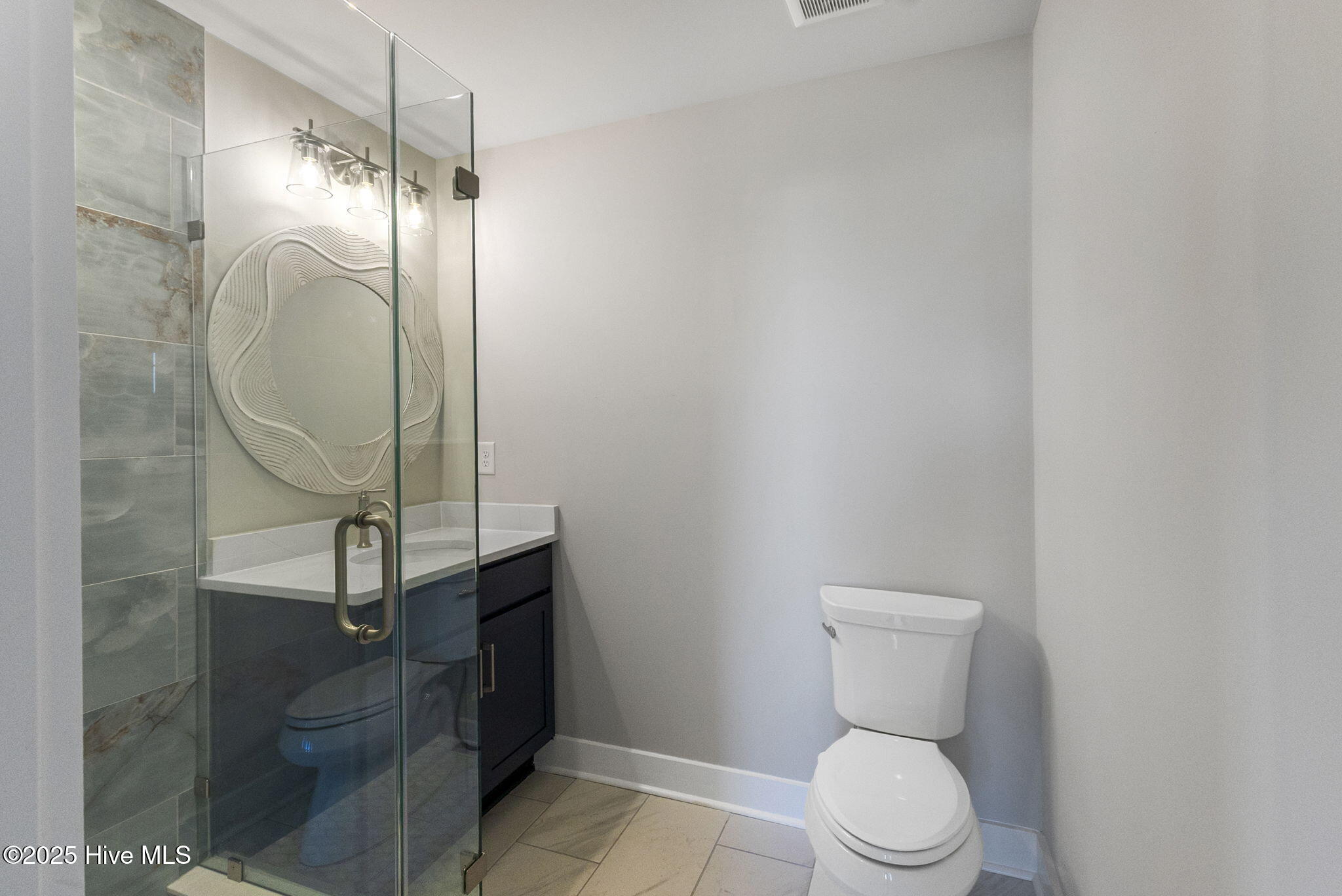 100522656 | Photo 42