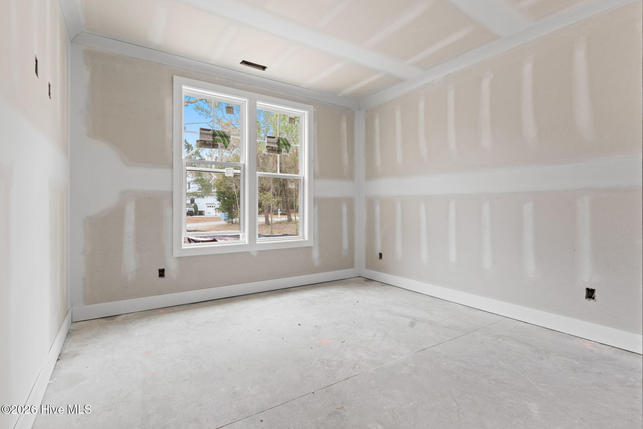 100557802 | Photo 20