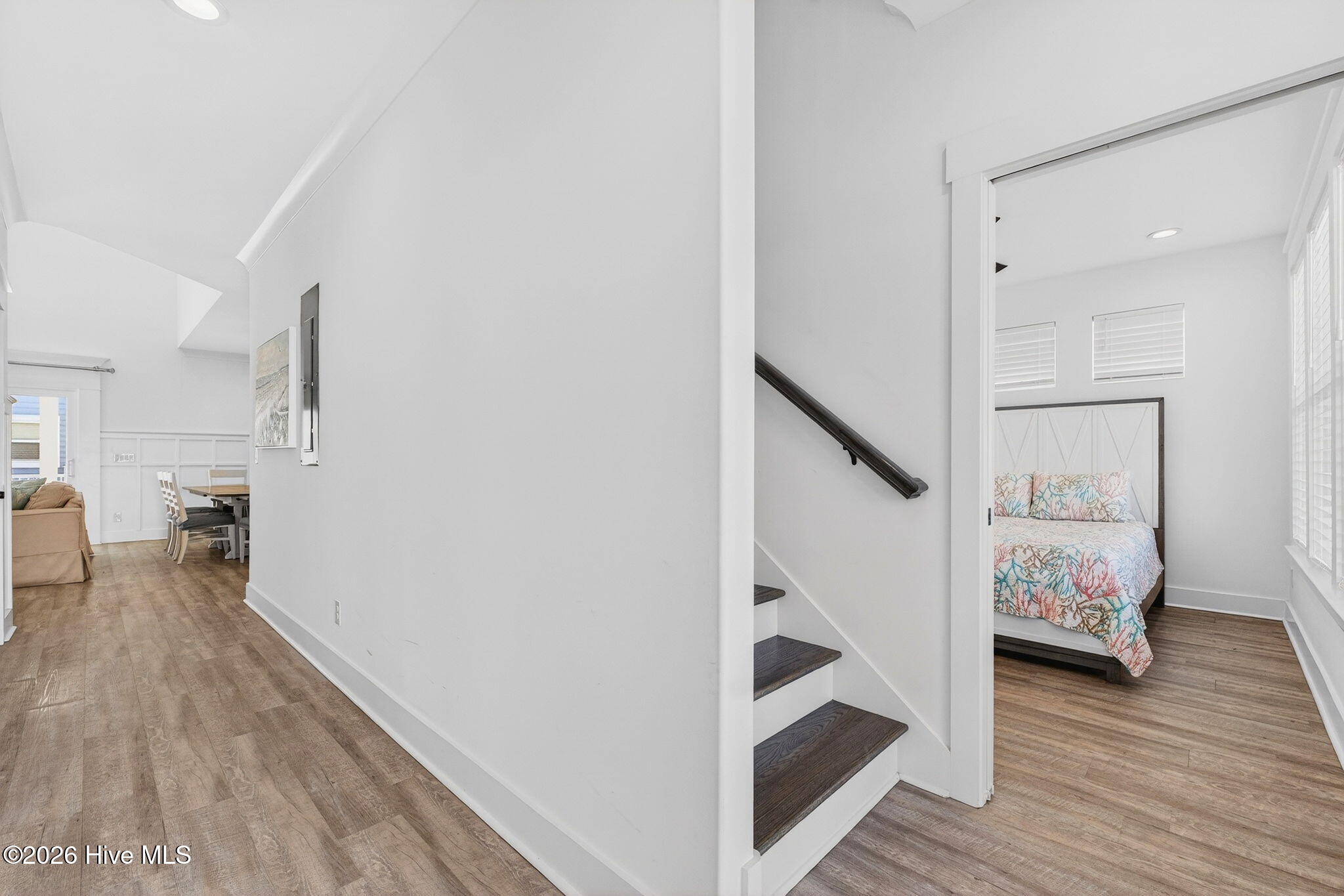 100555045 | Photo 29