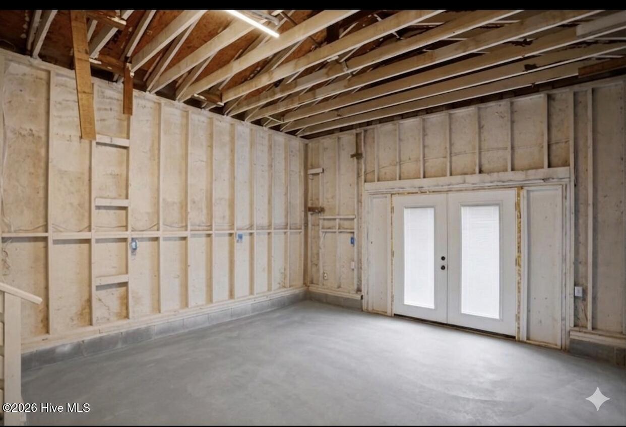 100561459 | Photo 24