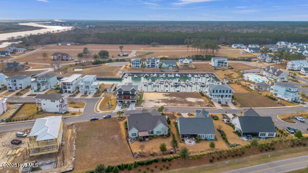 100545282 | Photo 48