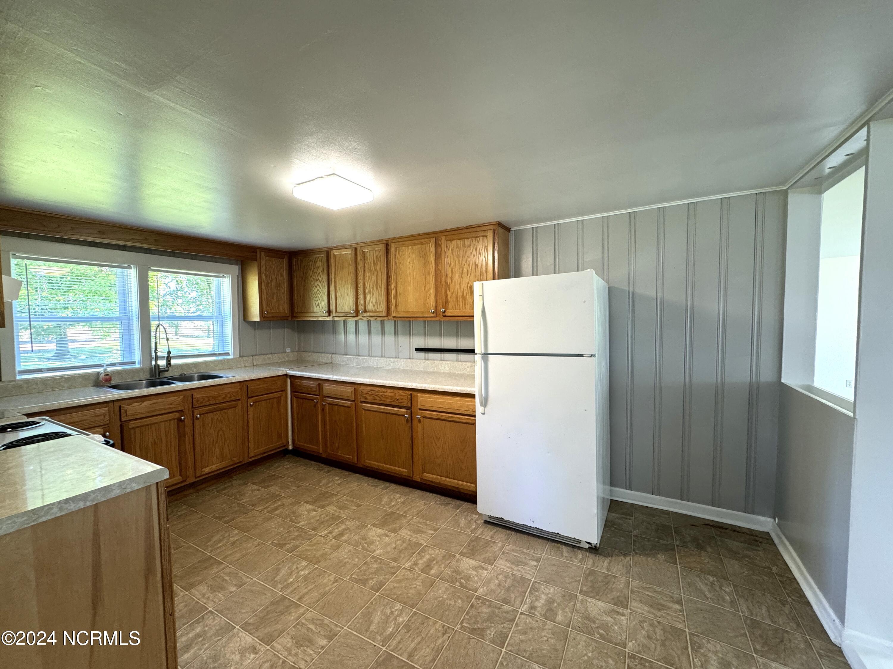 100545220 | Photo 12