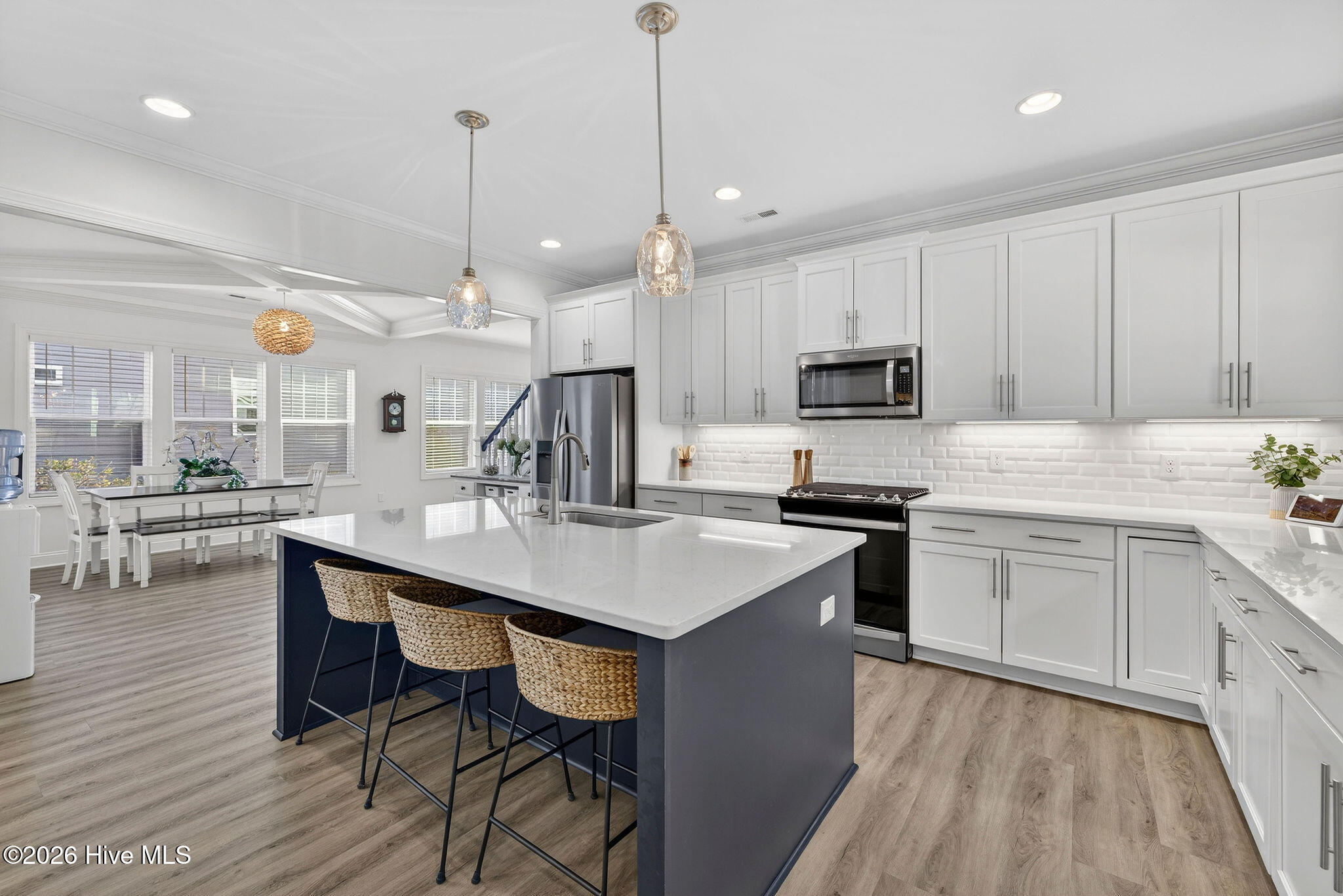 100554120 | Photo 13