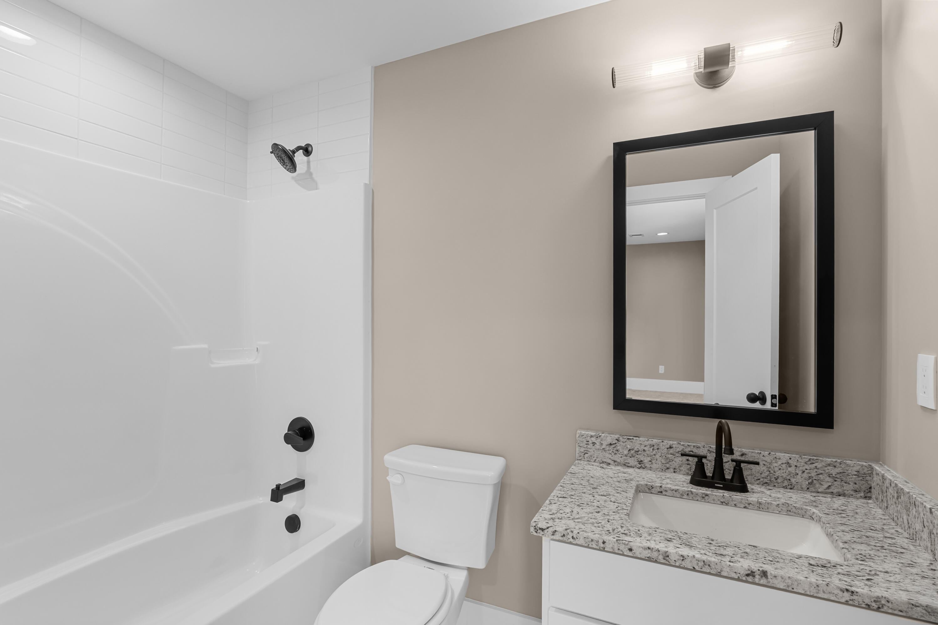 Ensuite Bath-Bedroom 4