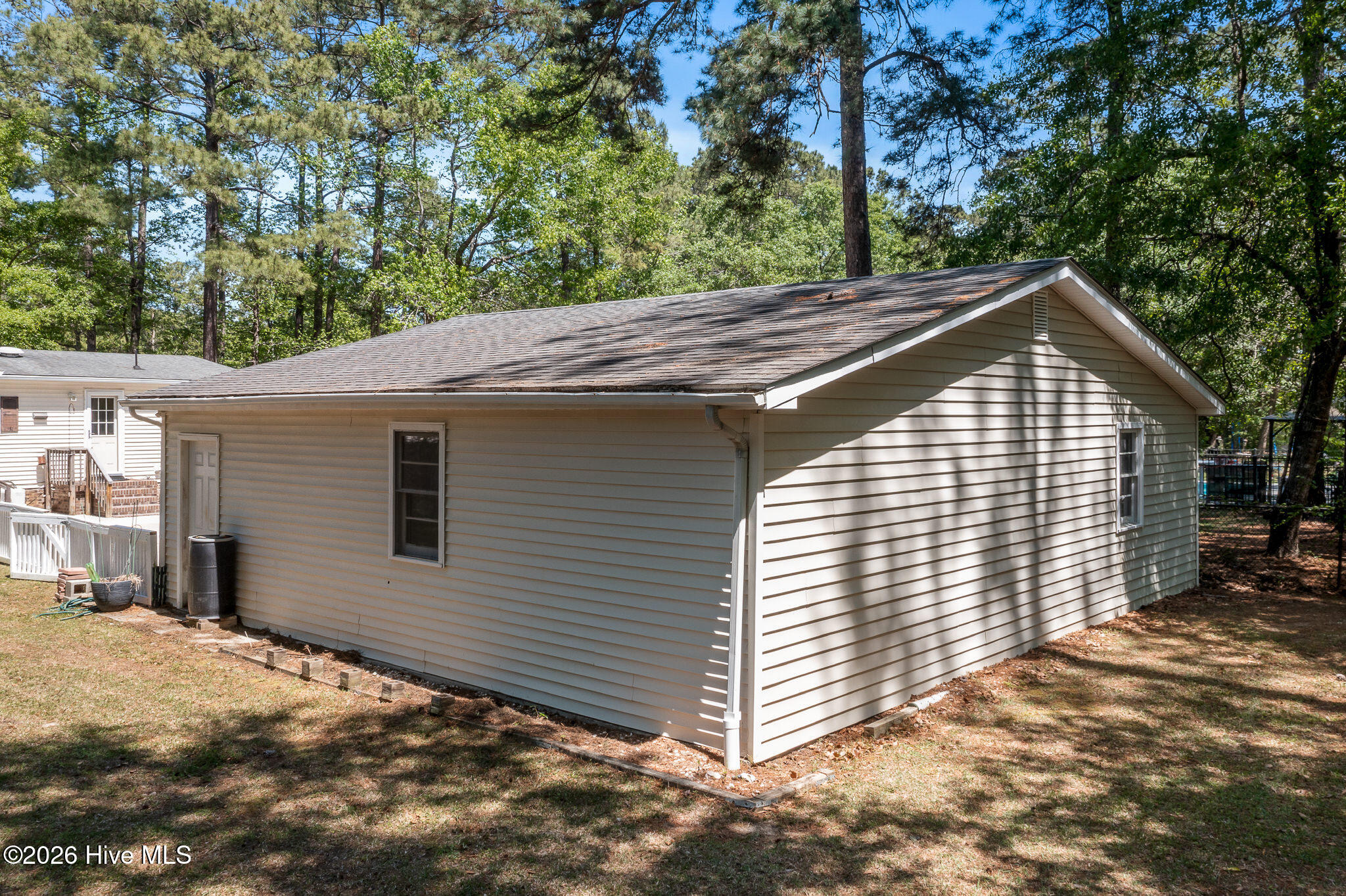 100567029 | Photo 45