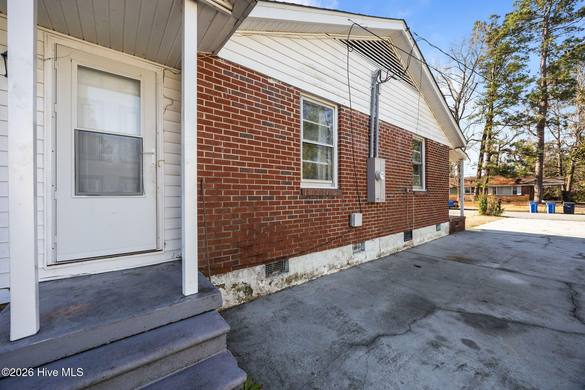 100555911 | Photo 43