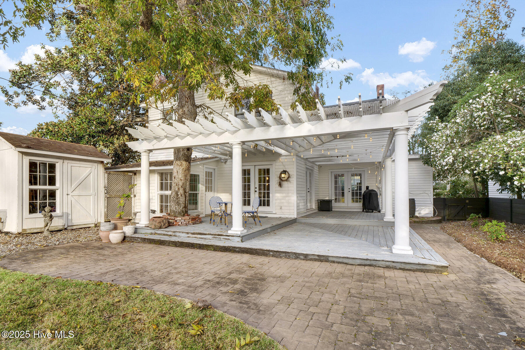 100542151 | Photo 36