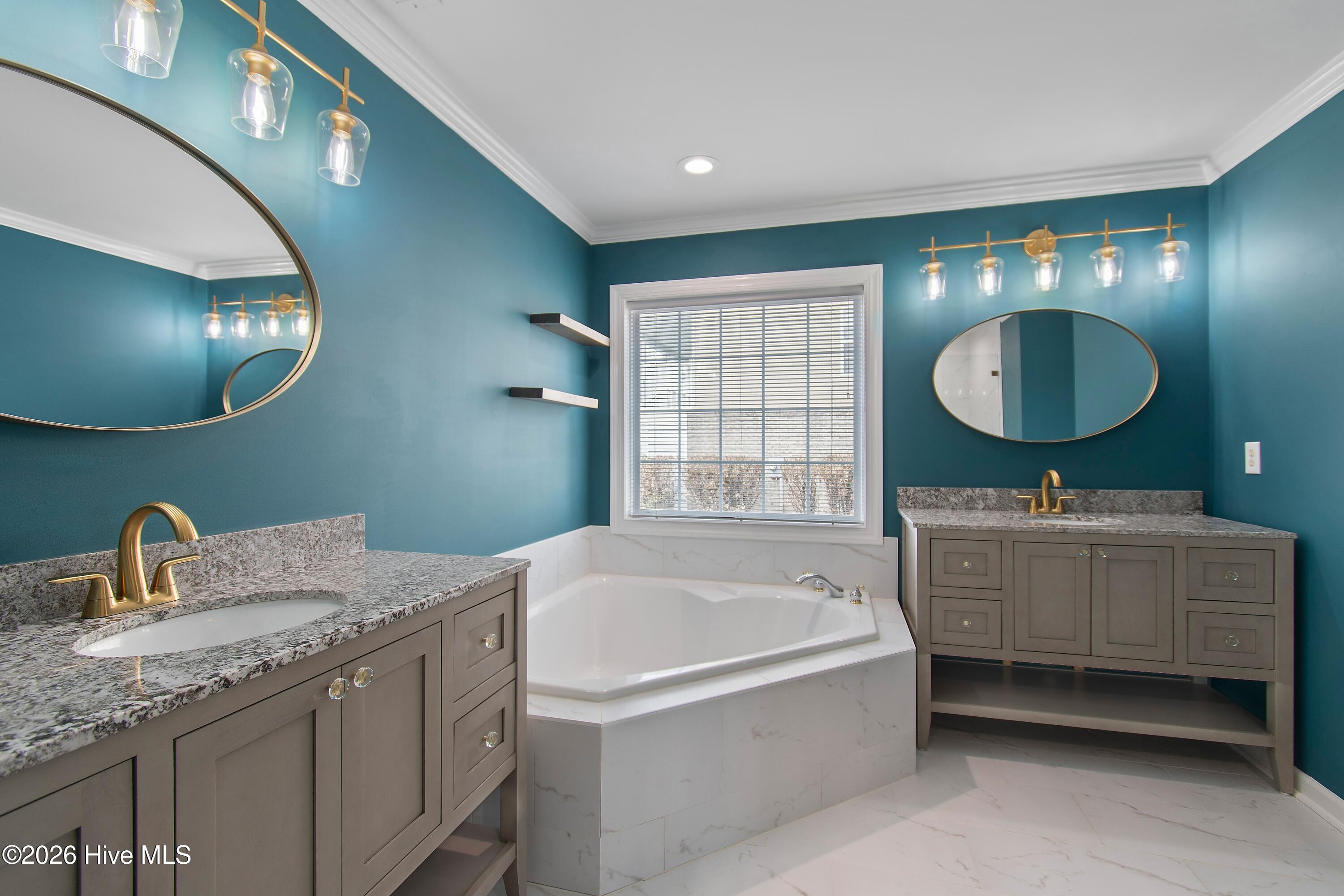 100555536 | Photo 29