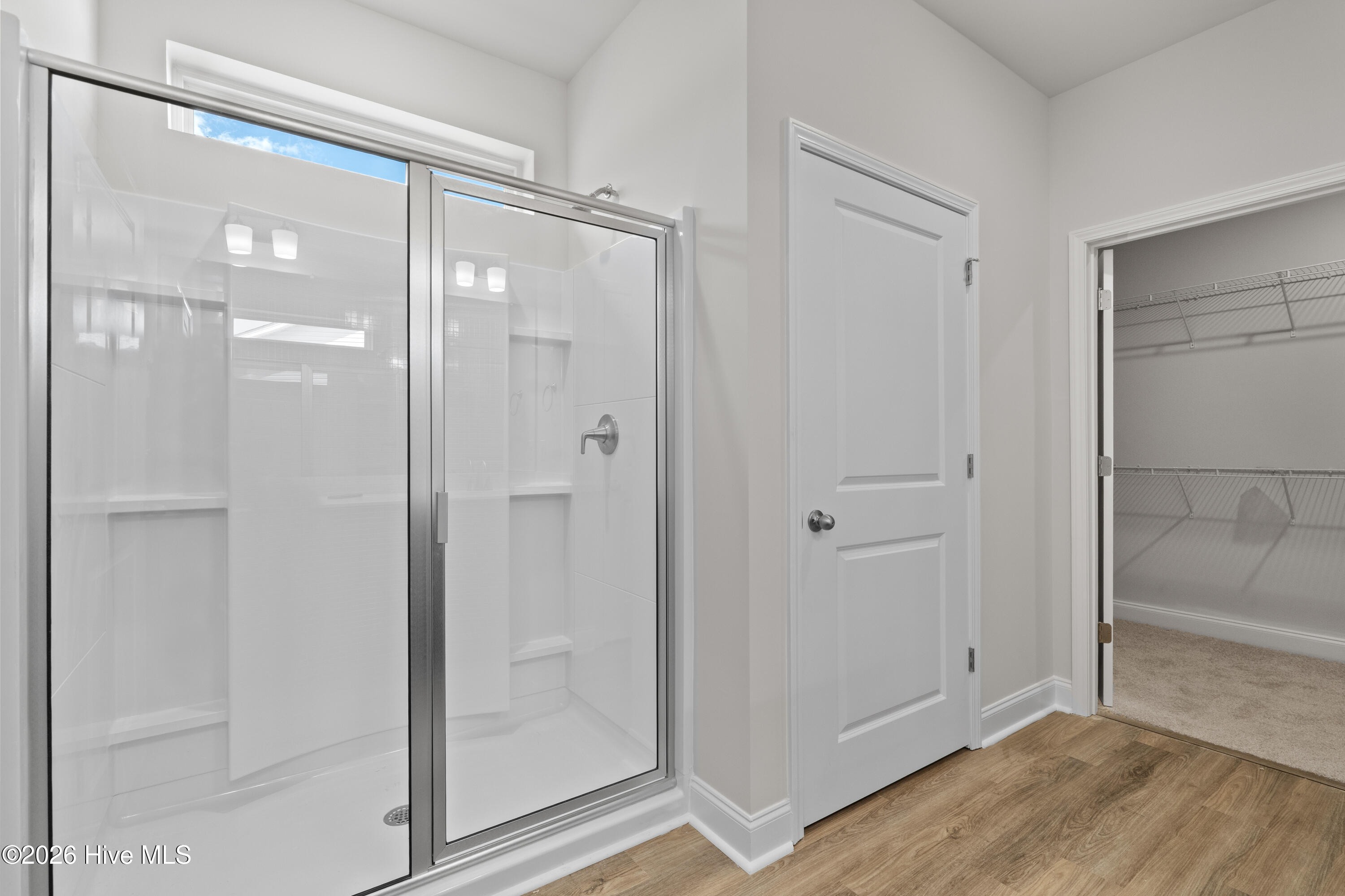 100554702 | Photo 26