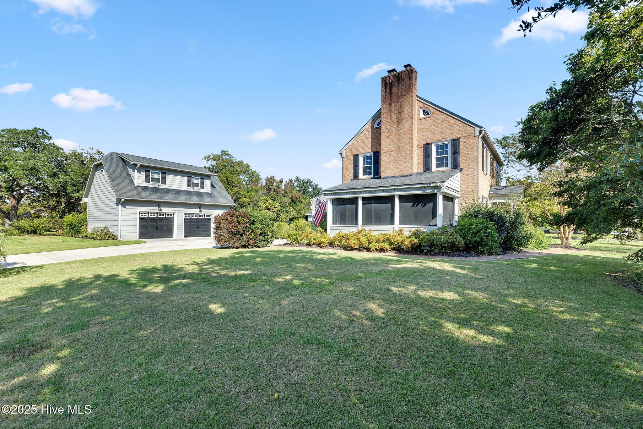 100527249 | Photo 79