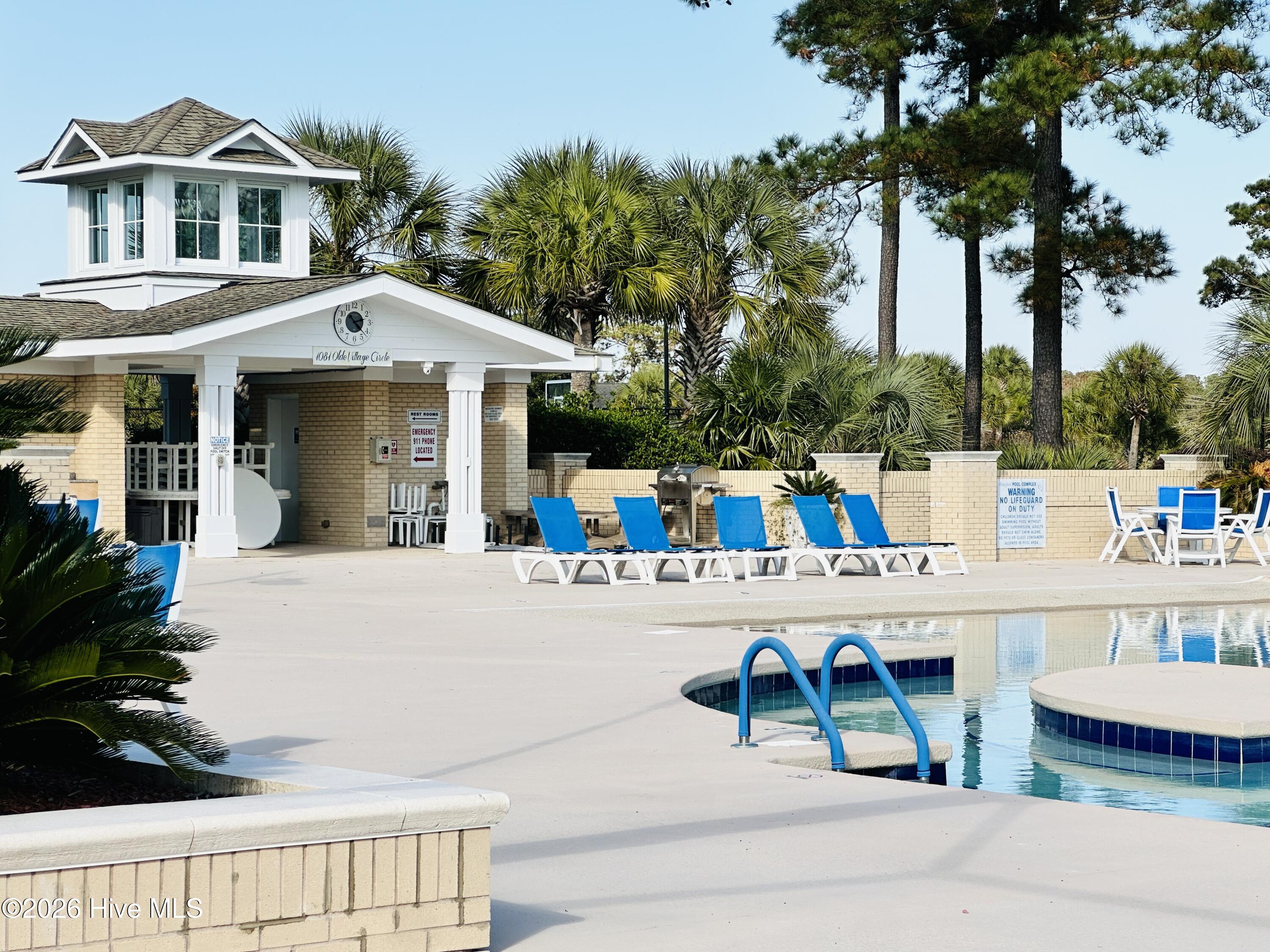 100554045 | Photo 51