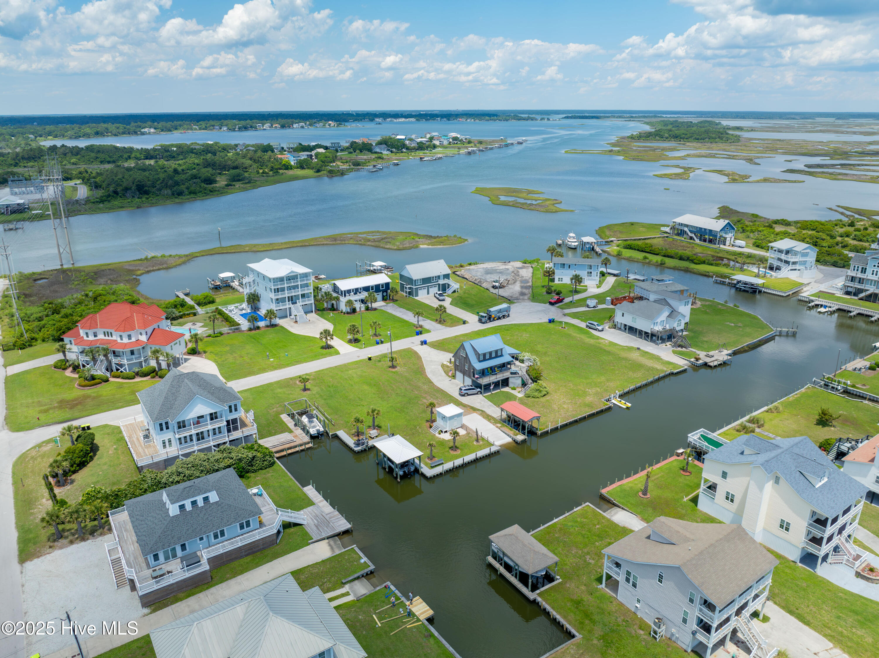 100563112 | Photo 65