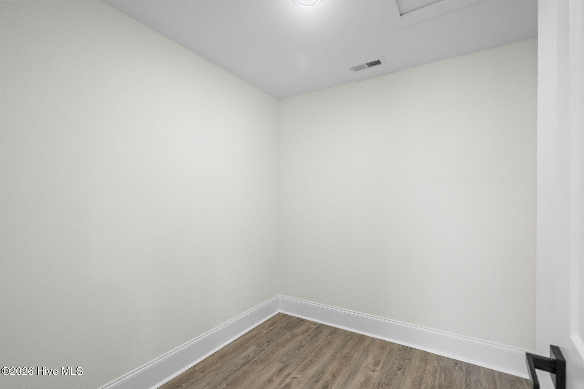 100552175 | Photo 38