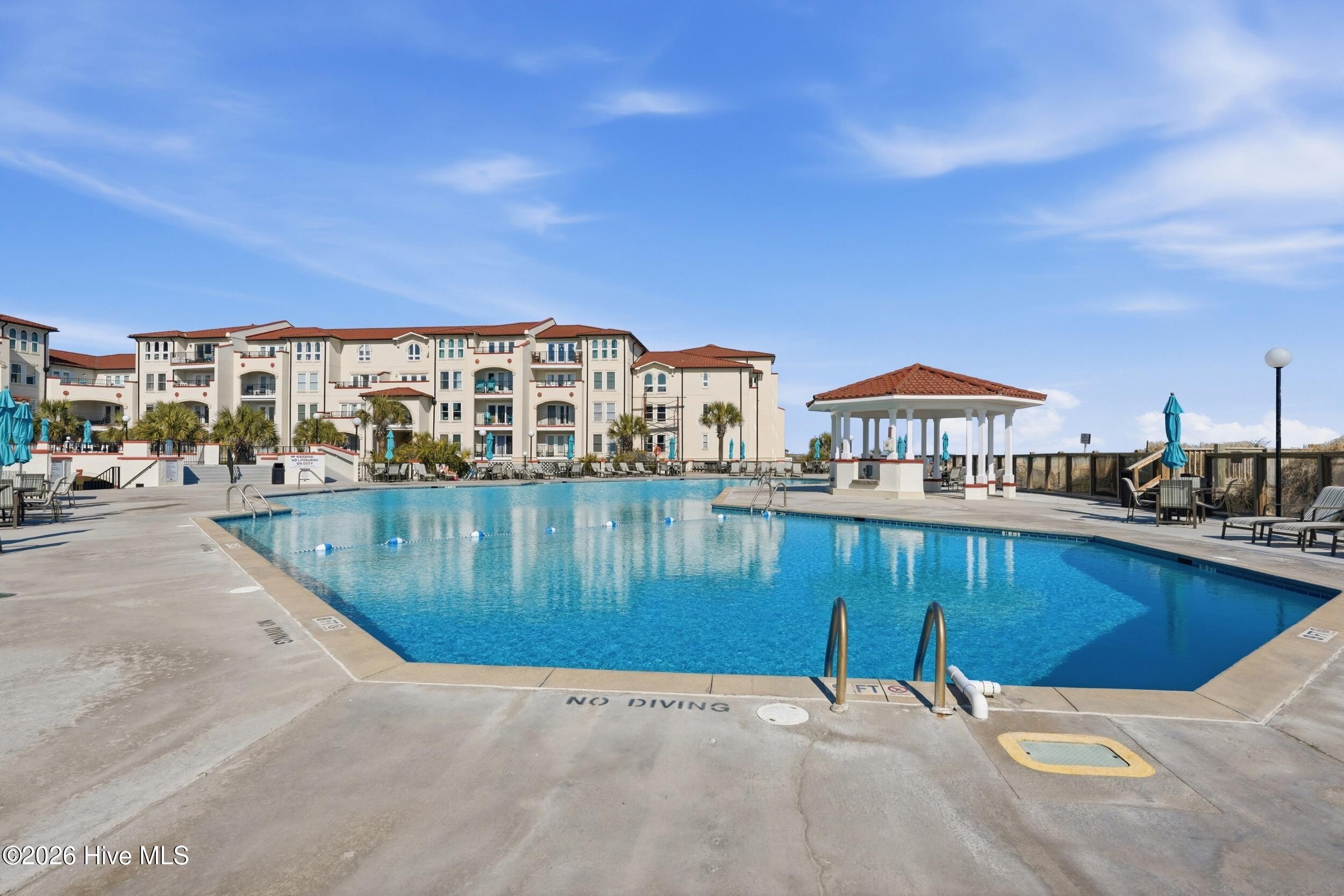 100560519 | Photo 48