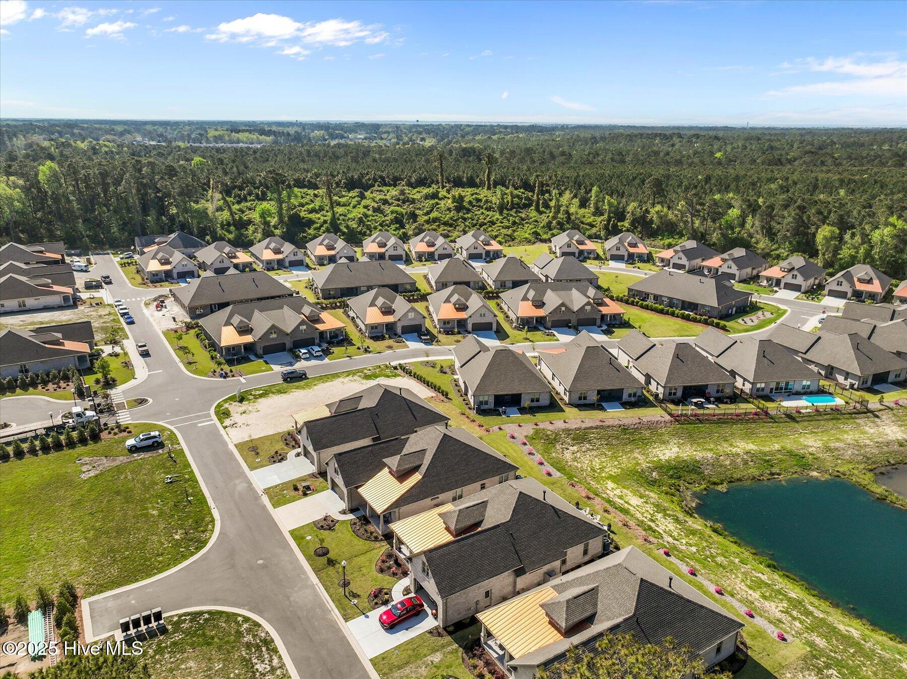 100501271 | Photo 40