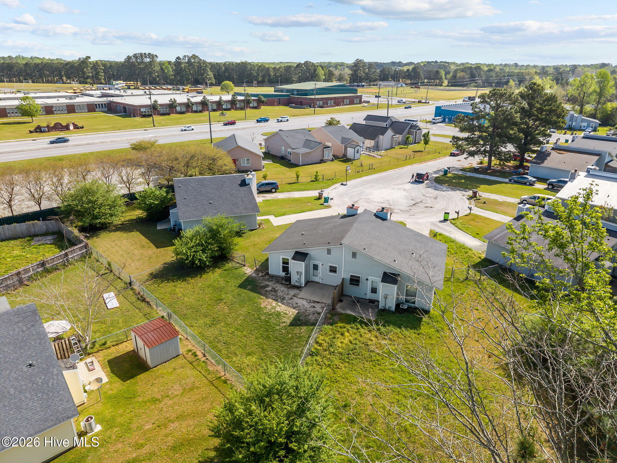 100565385 | Photo 33