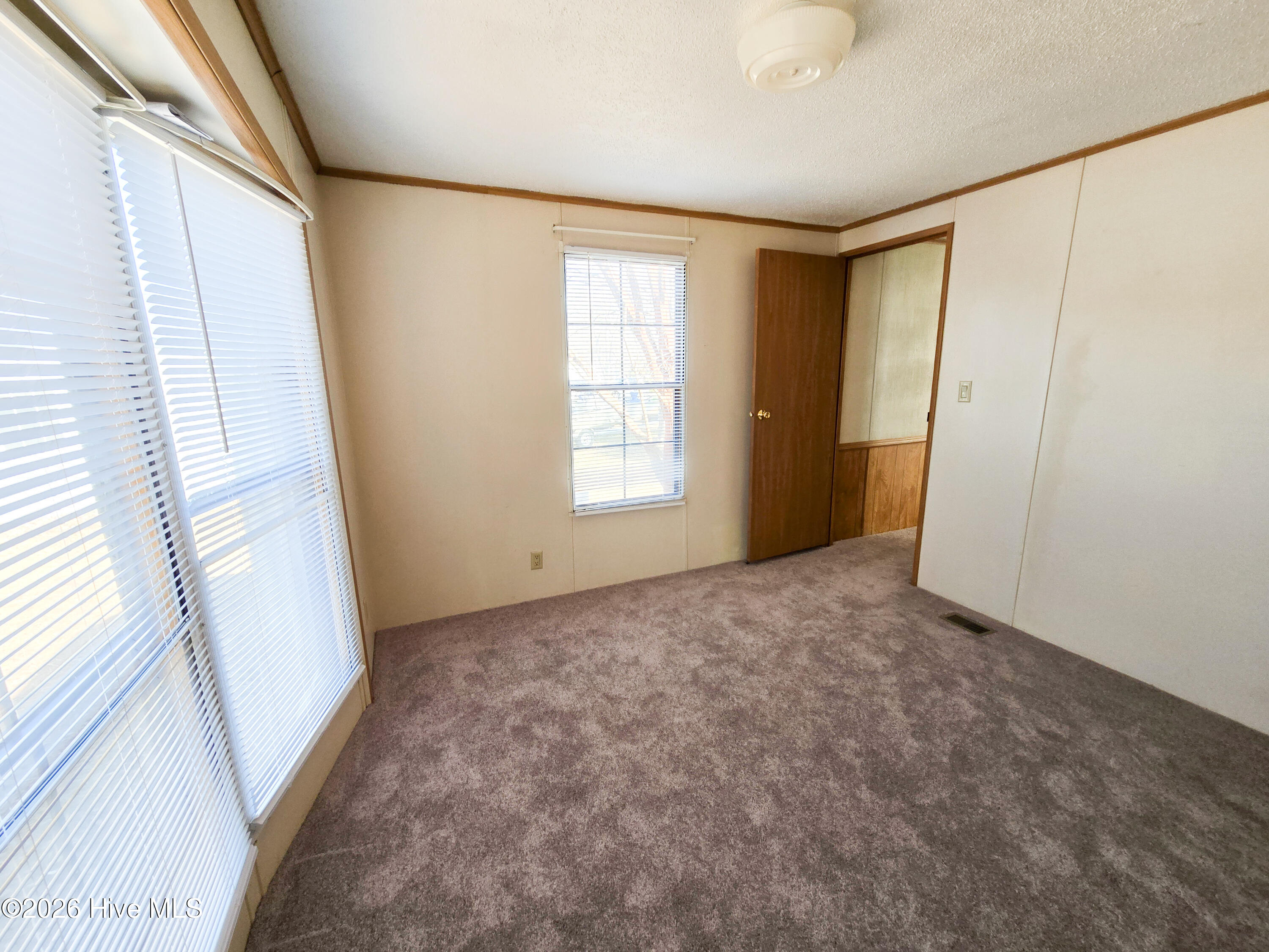 100552287 | Photo 18