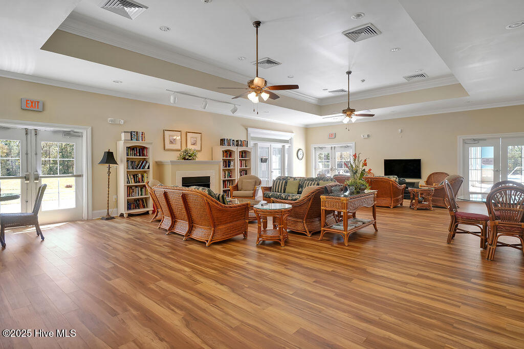 100542530 | Photo 68