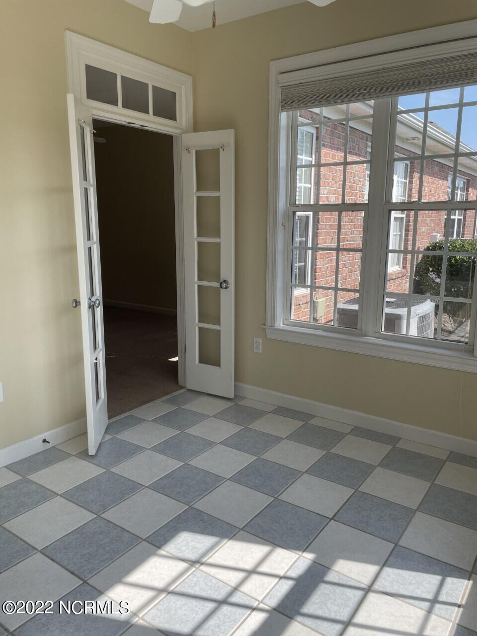 100548905 | Photo 23