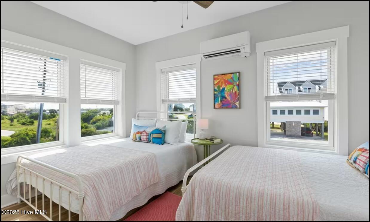 100534215 | Photo 24