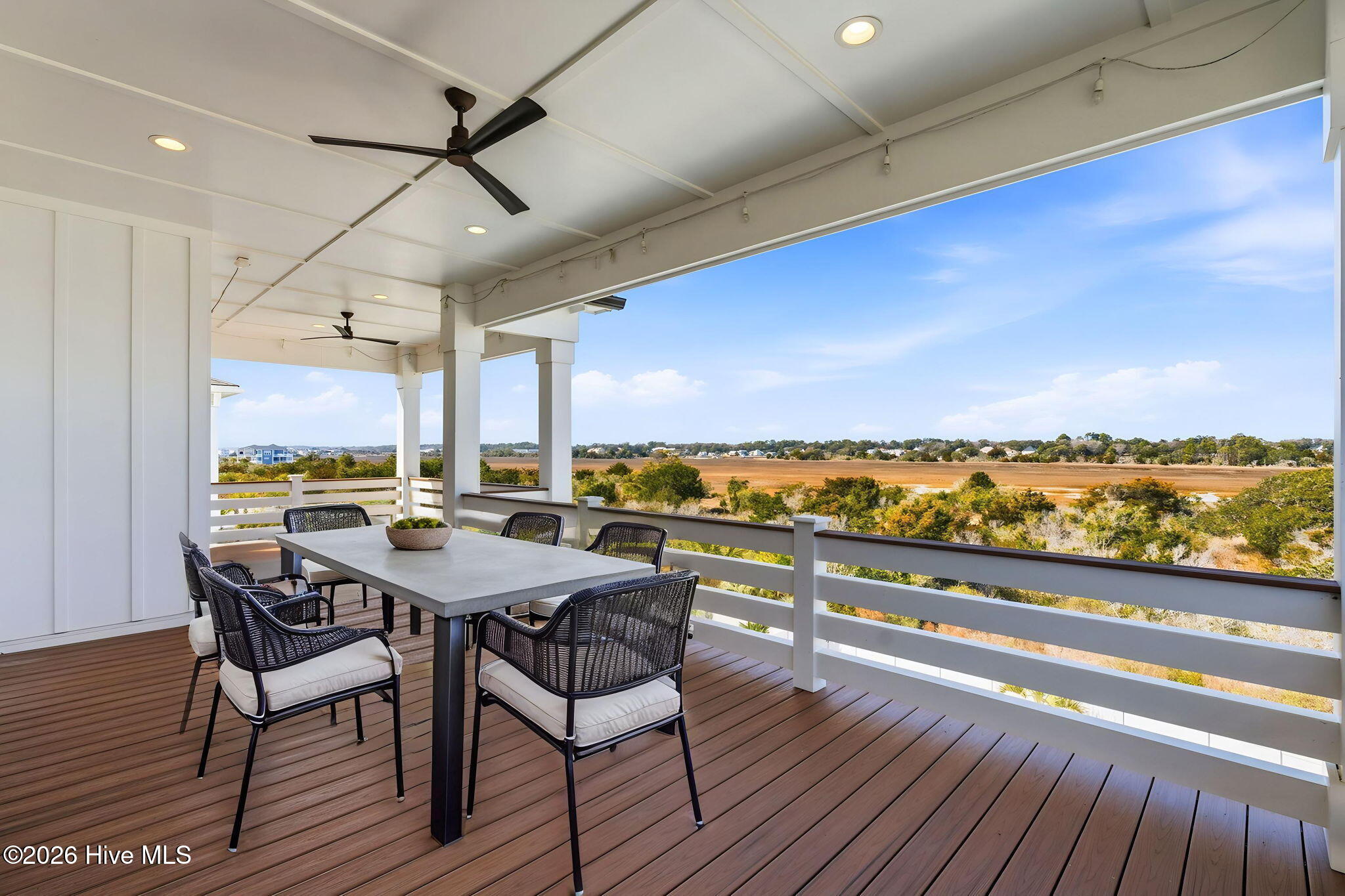 100557252 | Photo 16