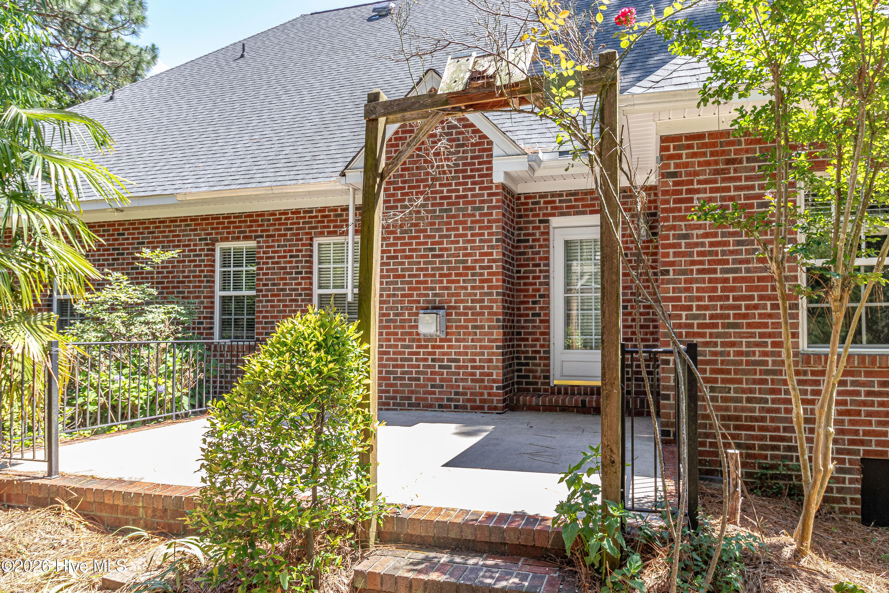 203 Sevendales Drive, Goldsboro, NC 27534 Listing Photo  5