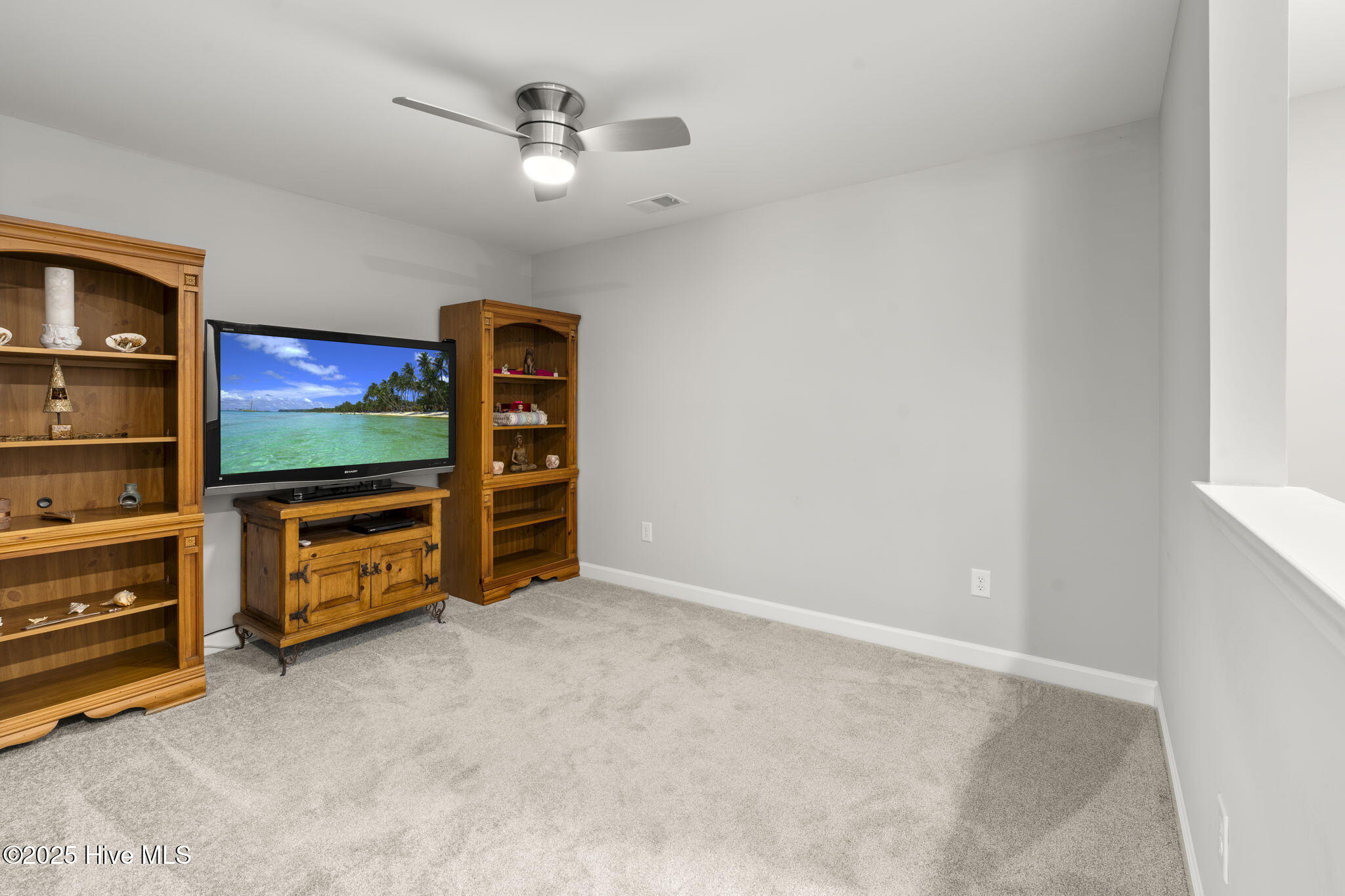 100514884 | Photo 25