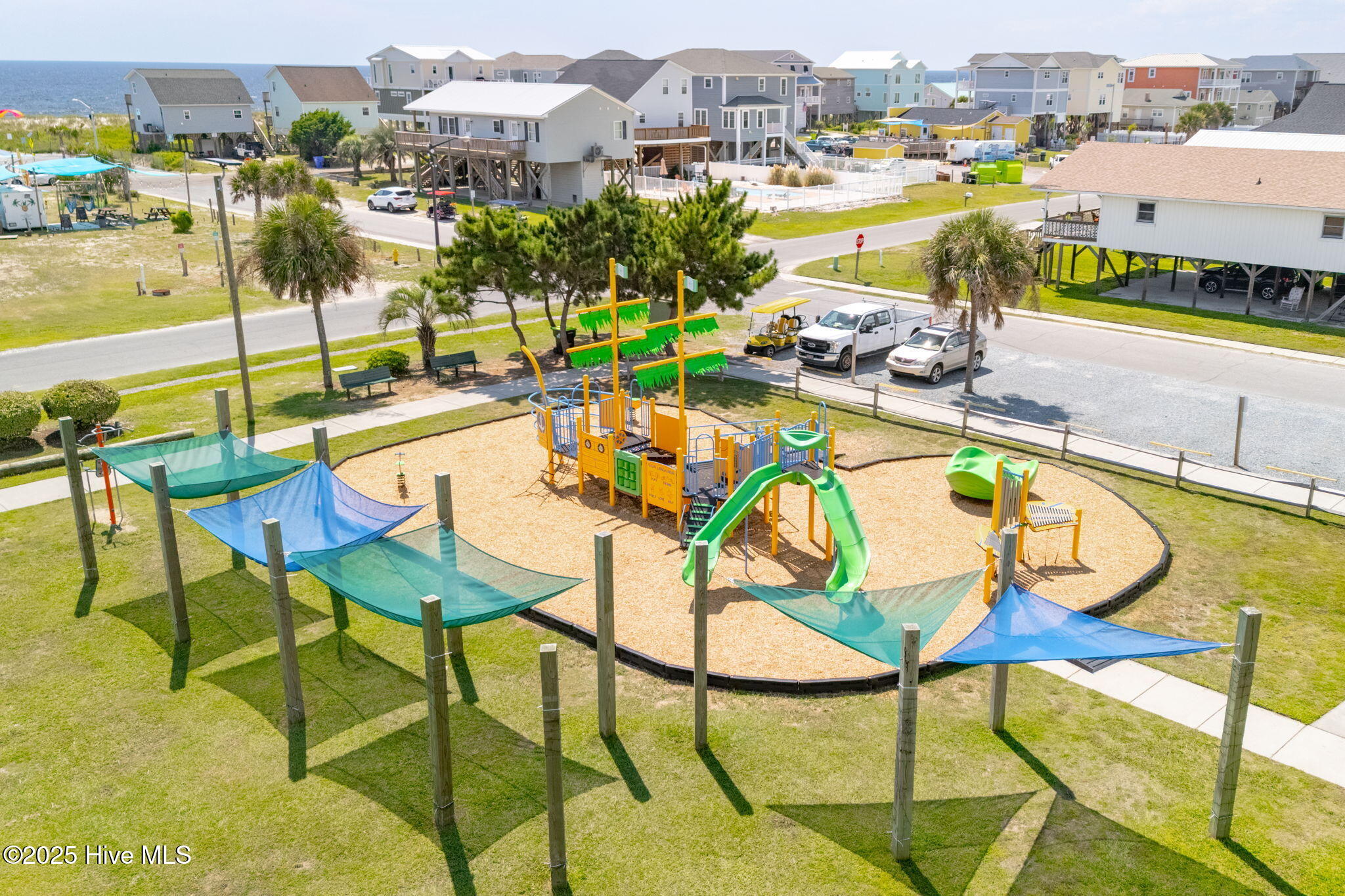 100532717 | Photo 57