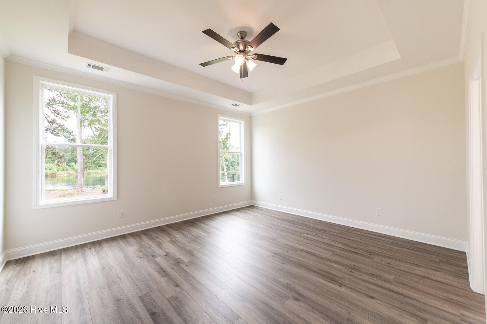 Owner's Suite with Lake Views!