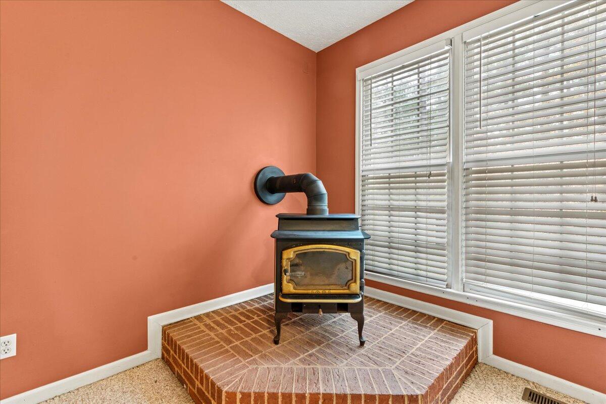 19-Fireplace