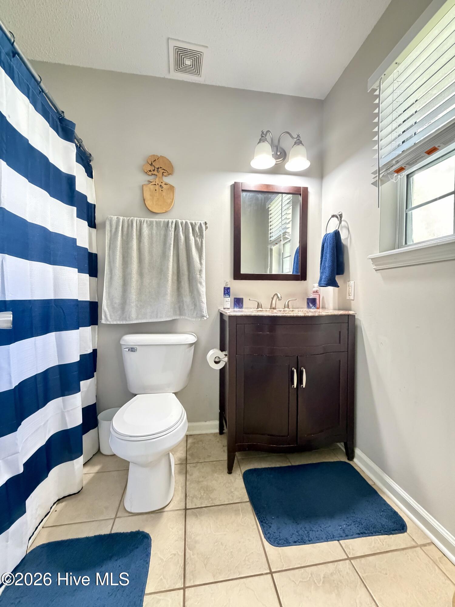 100558752 | Photo 11