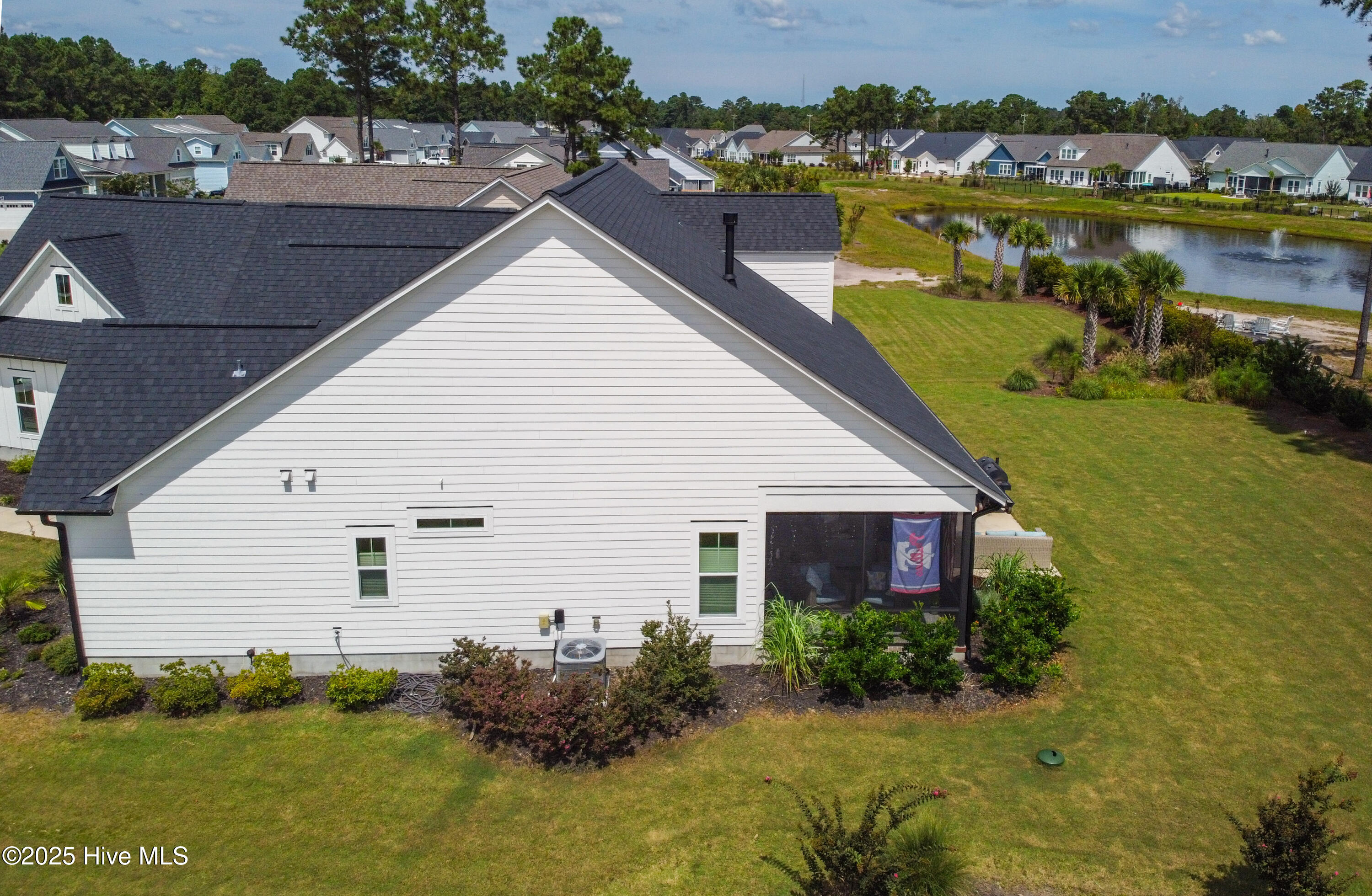 100489115 | Photo 37