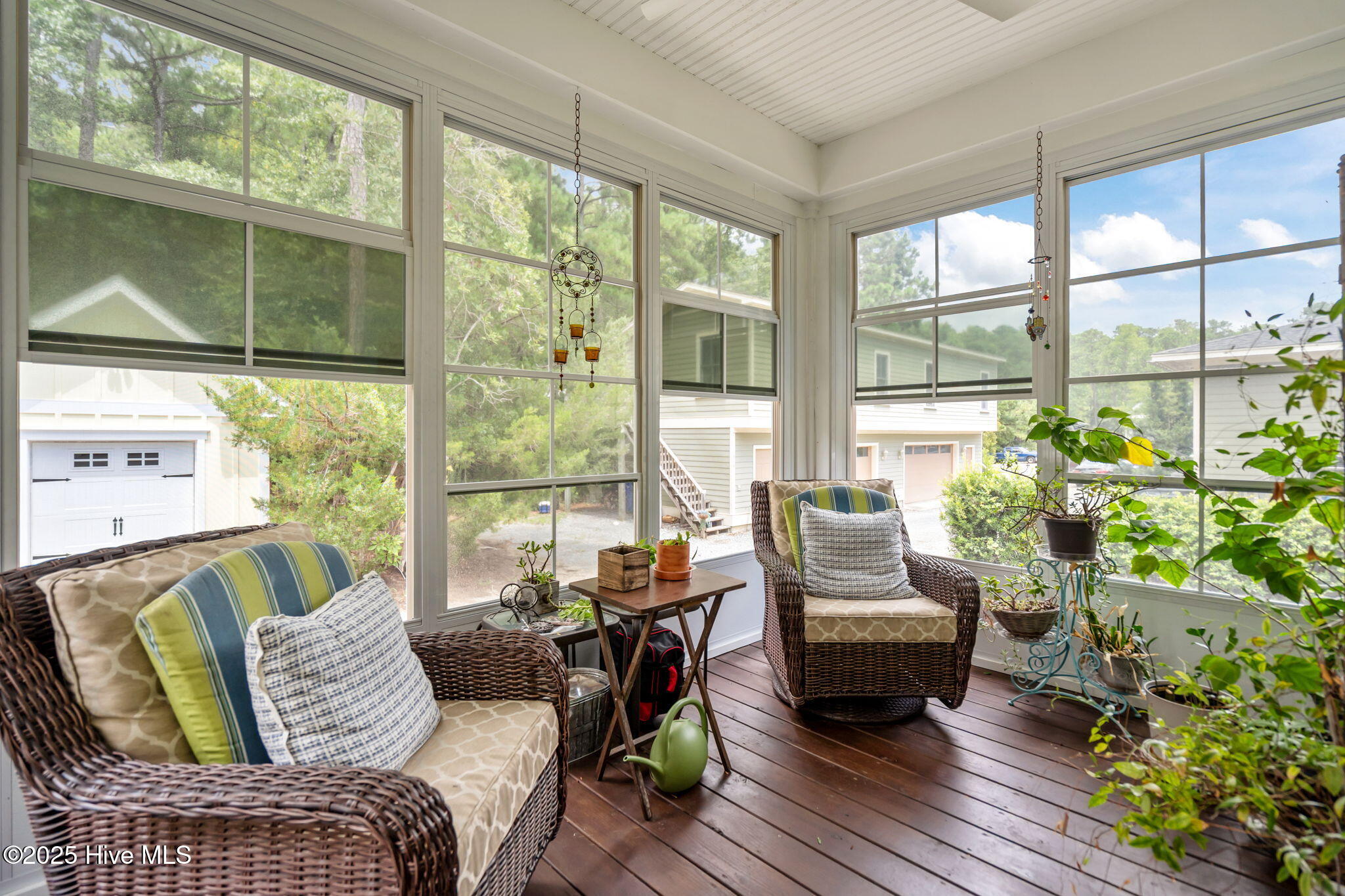 100524220 | Photo 58