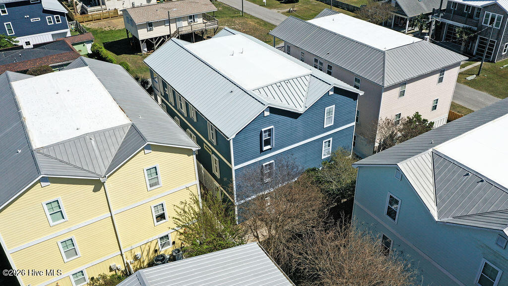 100564963 | Photo 71