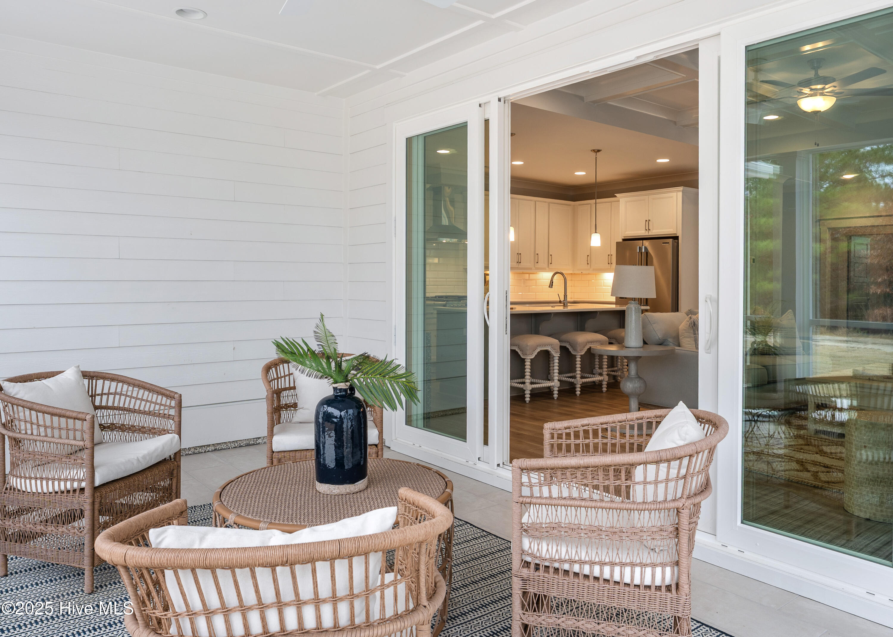 100524919 | Photo 17