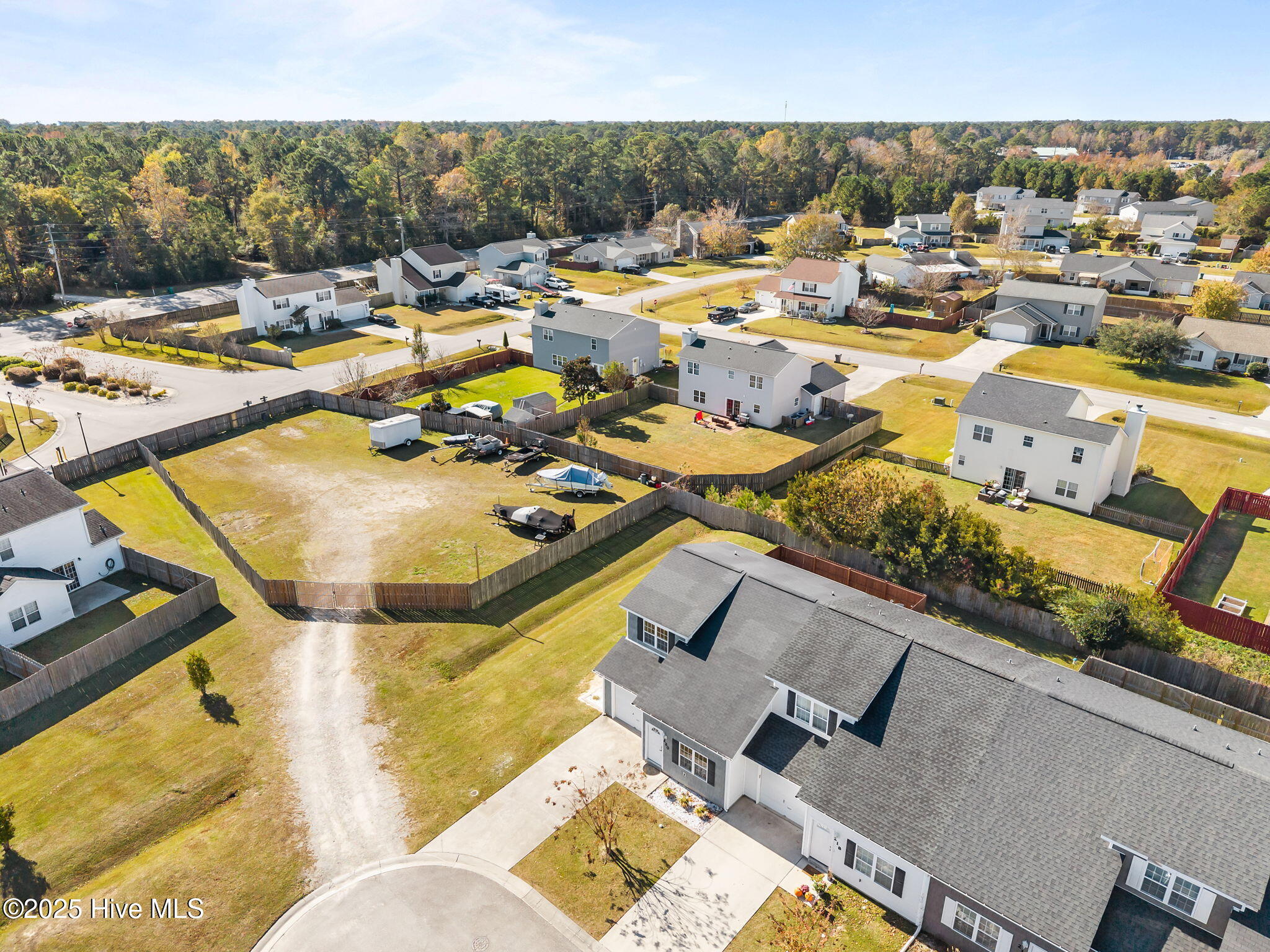 100541602 | Photo 42