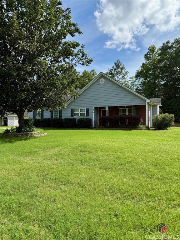 Property at 1013 Navaho Trail